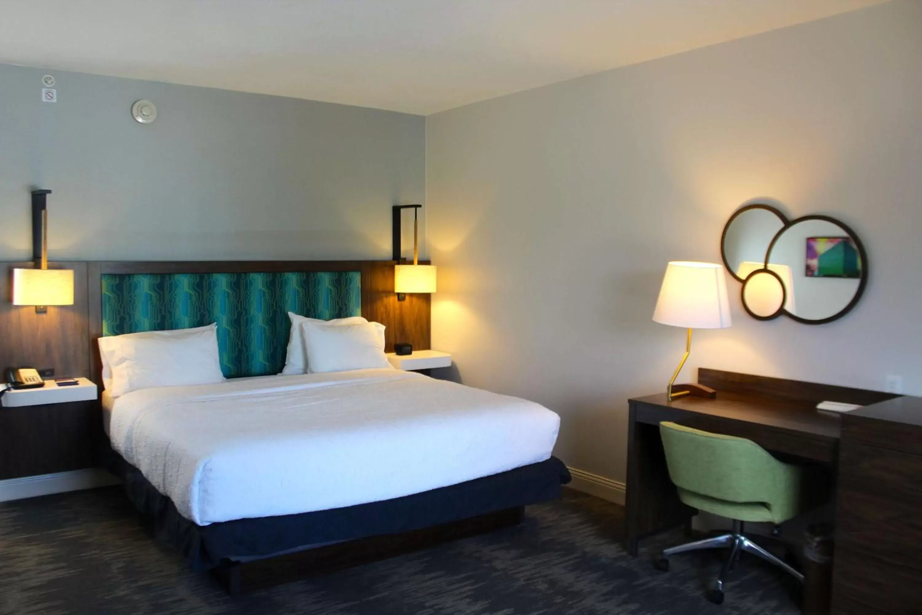 Bedroom, Bed in Hampton Inn & Suites Sarasota / Bradenton - Airport