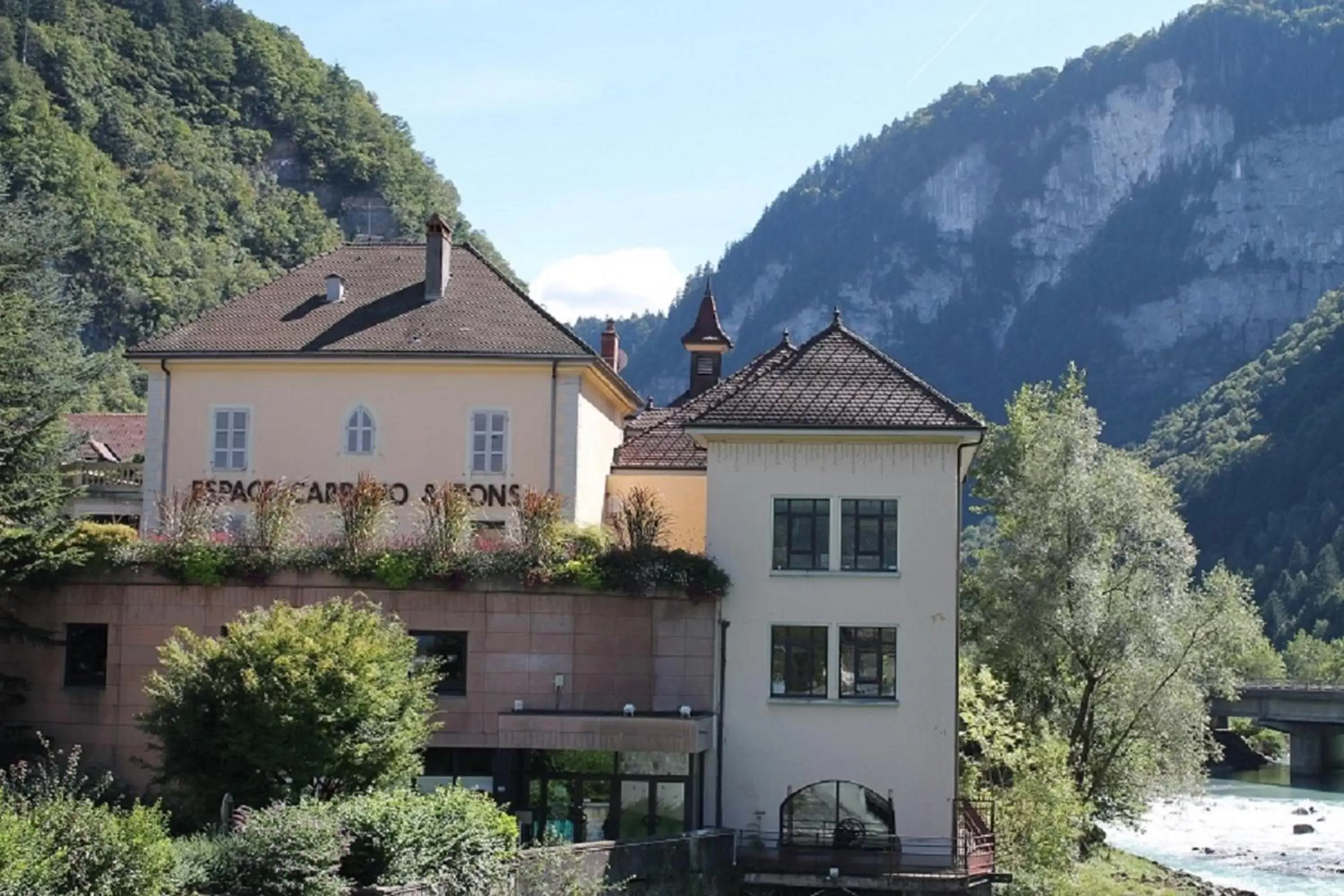 View (from property/room), Property Building in Hôtel National