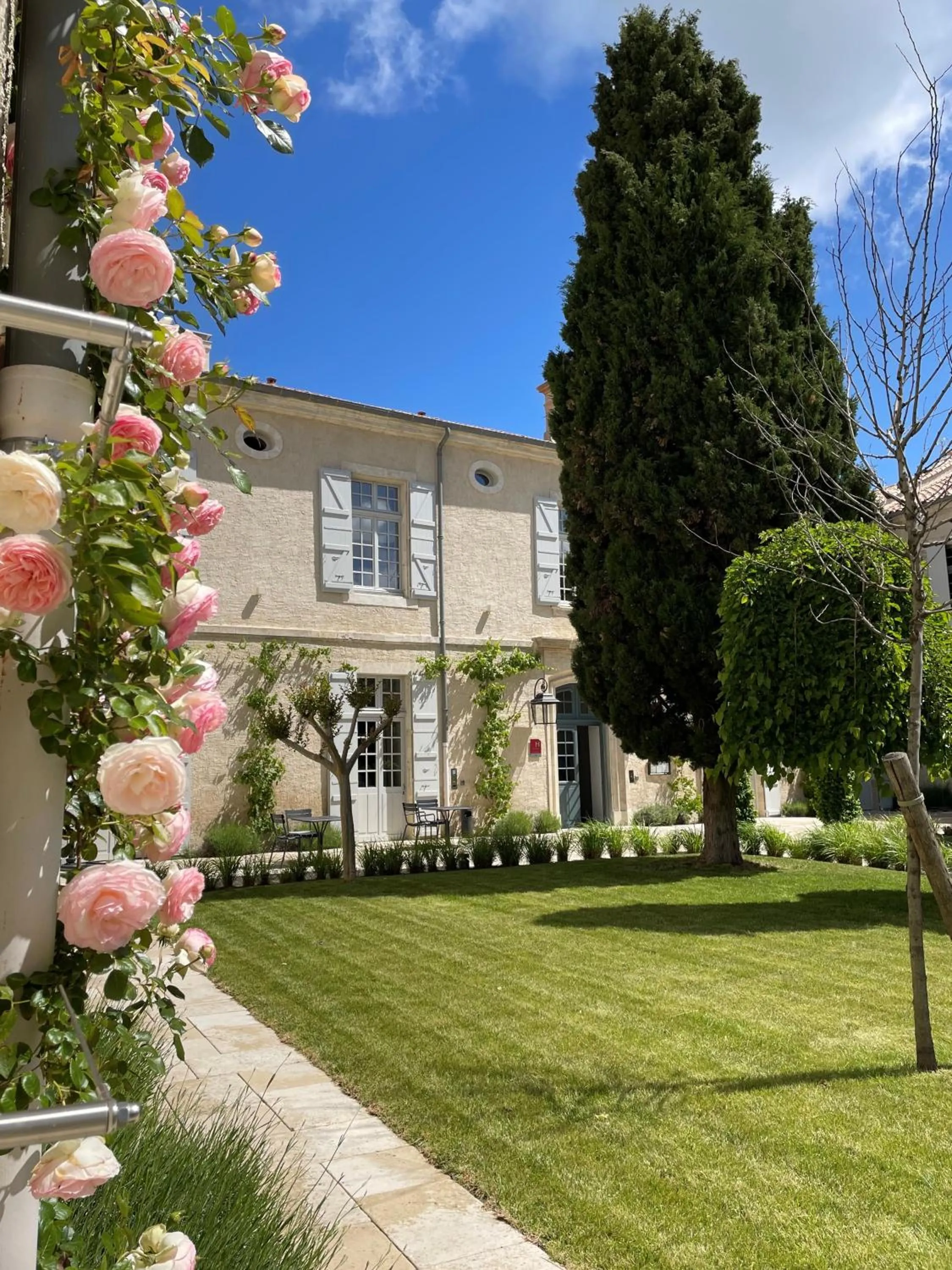 Facade/entrance in College des Doctrinaires