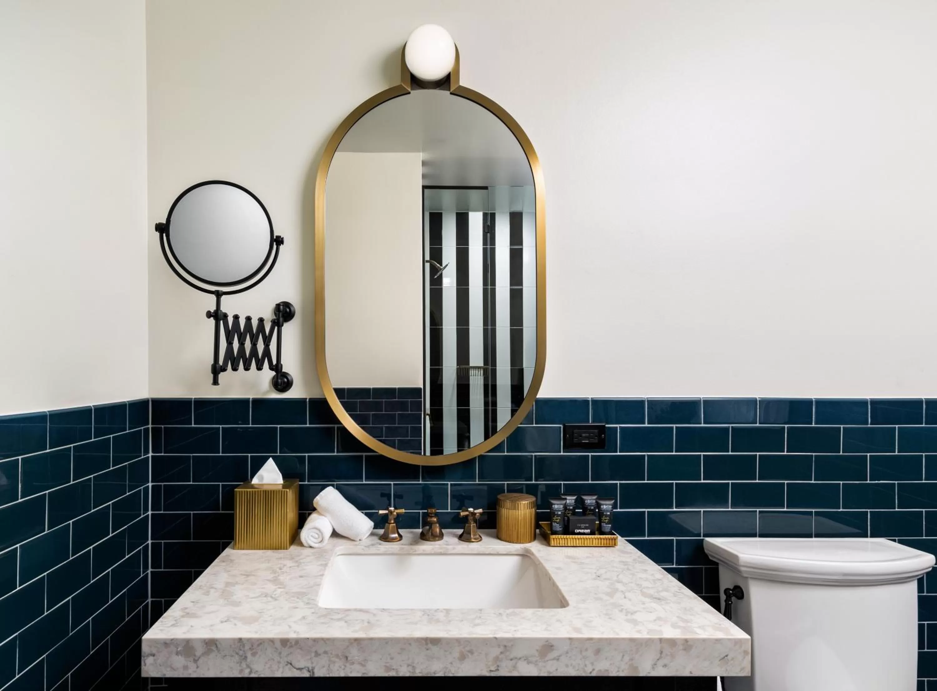 Shower in Dream Nashville, by Hyatt