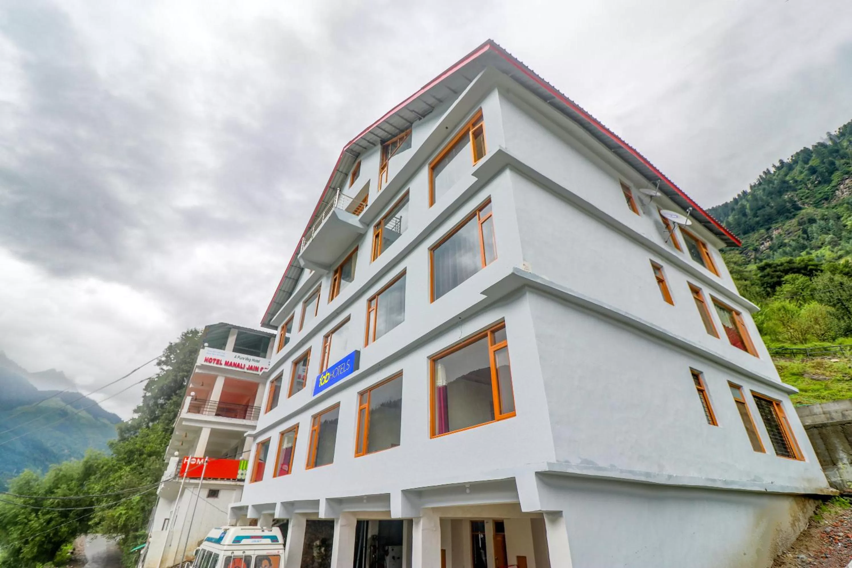 Property building in FabHotel Castle Rock