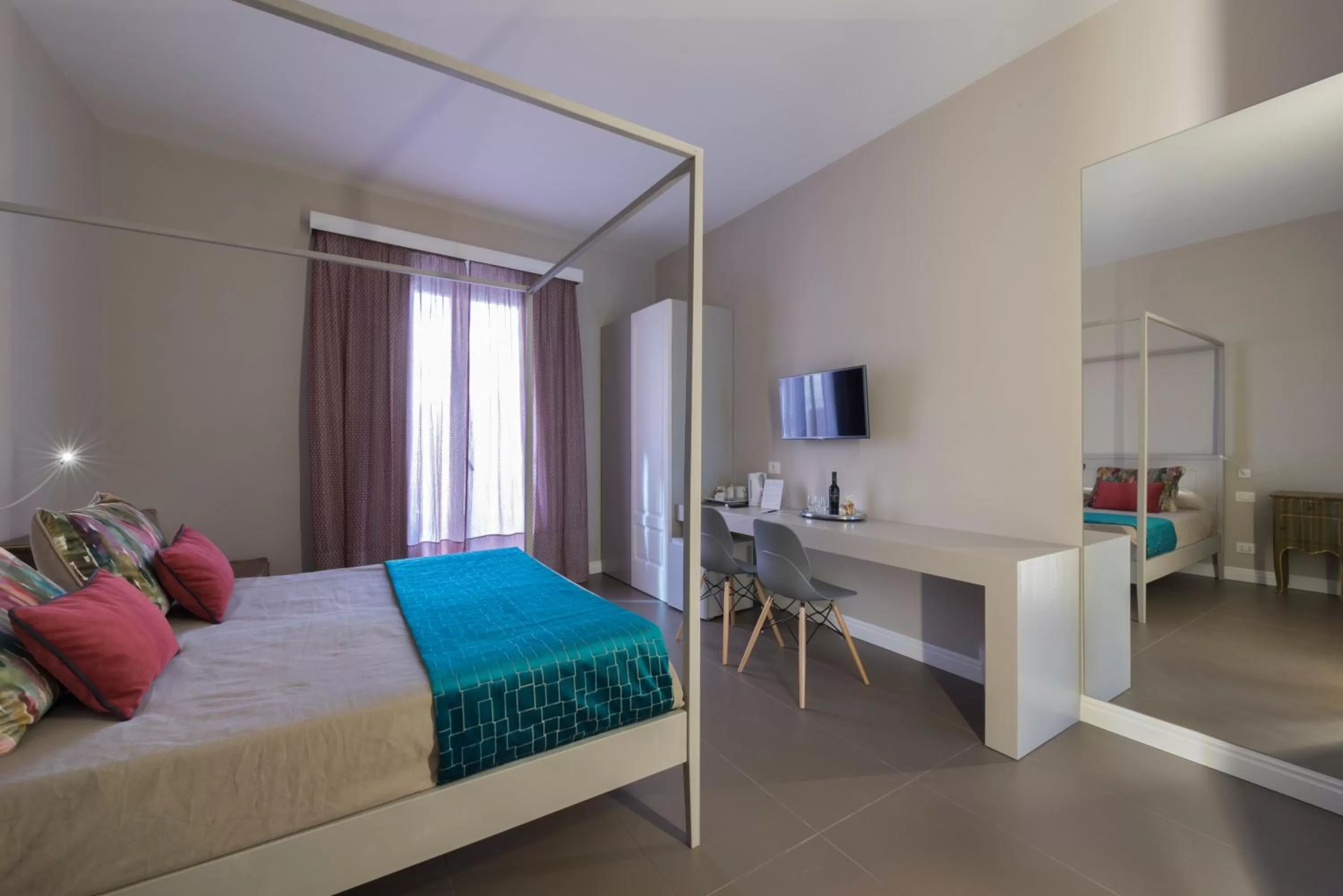 Photo of the whole room, Bed in Viacolvento