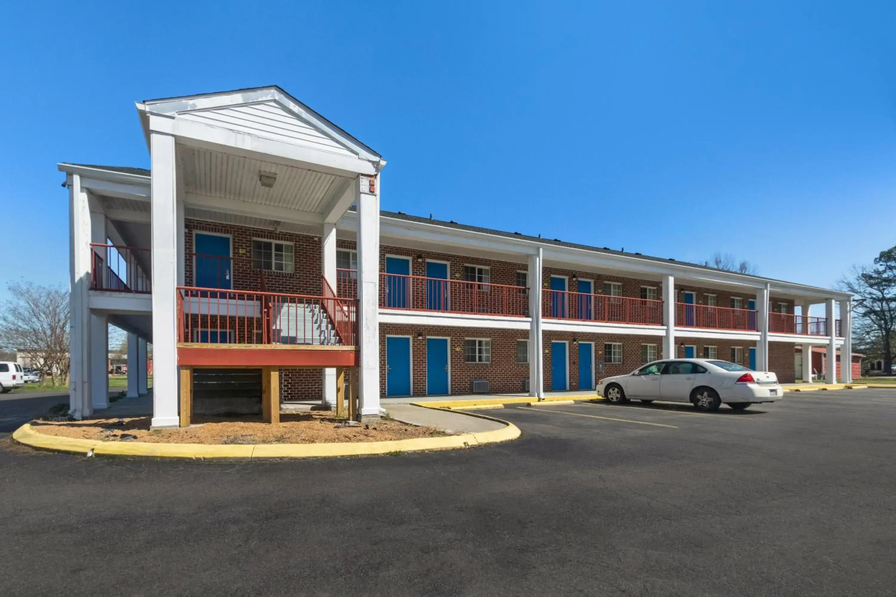 Property Building in Americas Best Value Inn Edenton