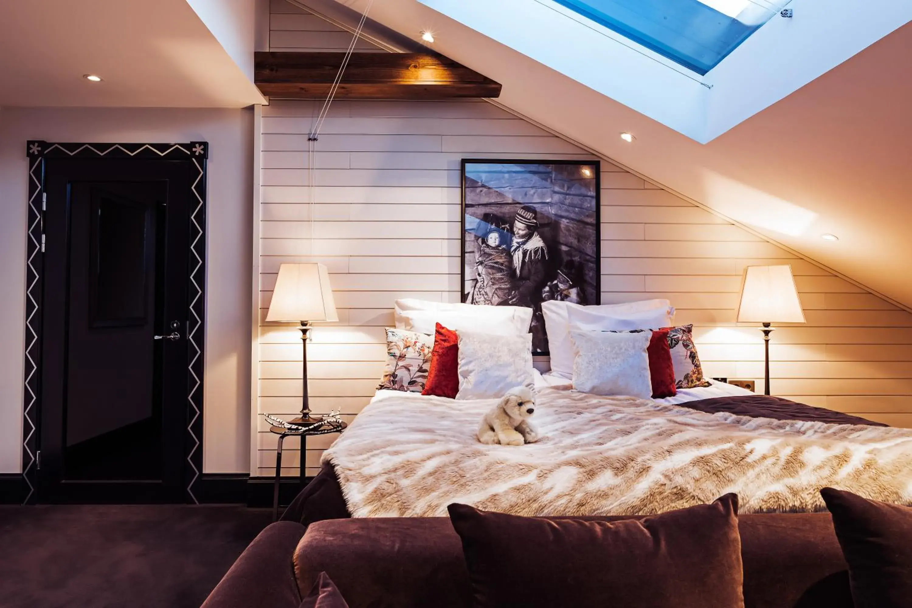 Bedroom, Bed in Arctic Light Hotel