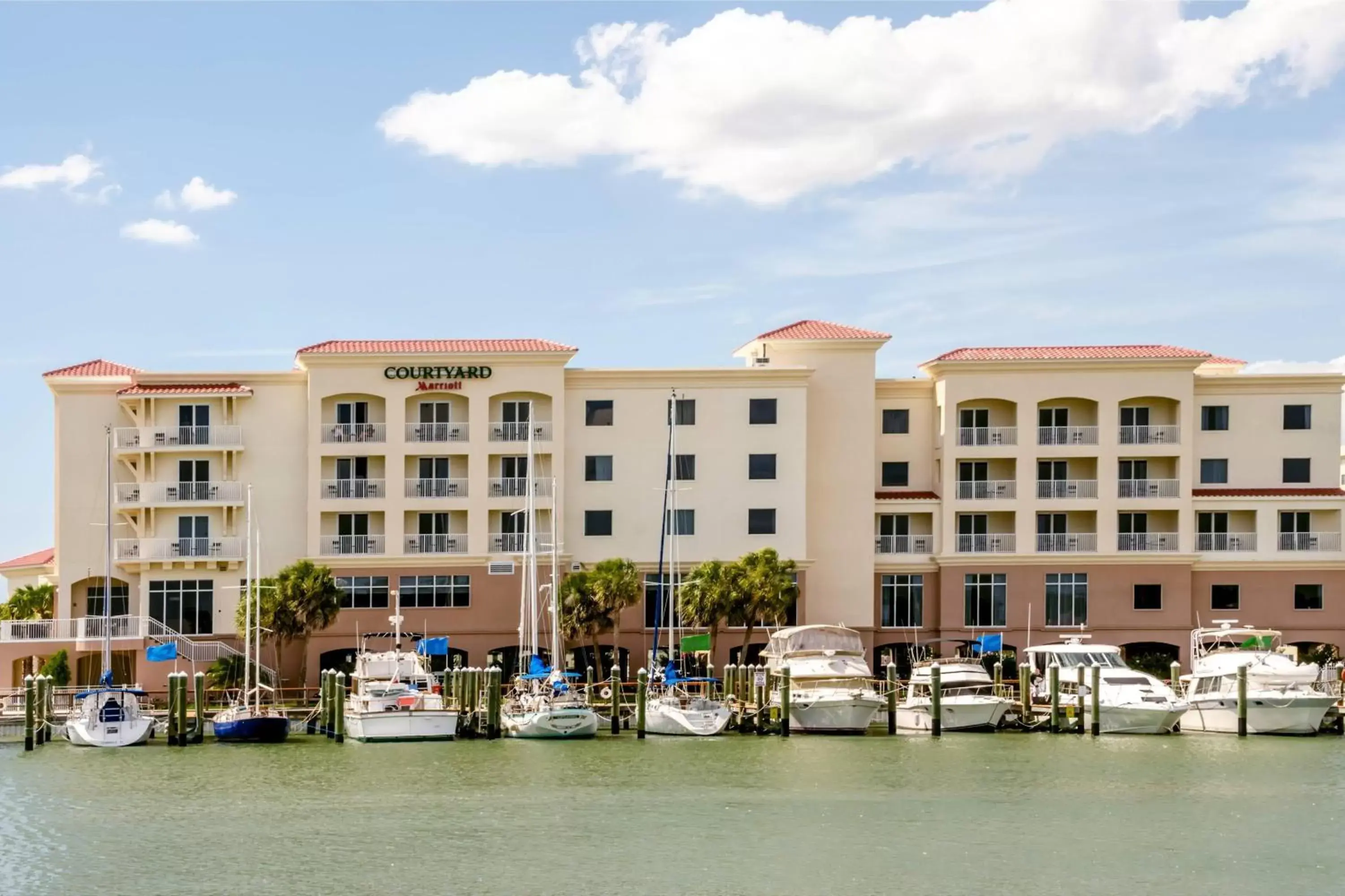 Property Building in Courtyard by Marriott St. Petersburg Clearwater/Madeira Beach