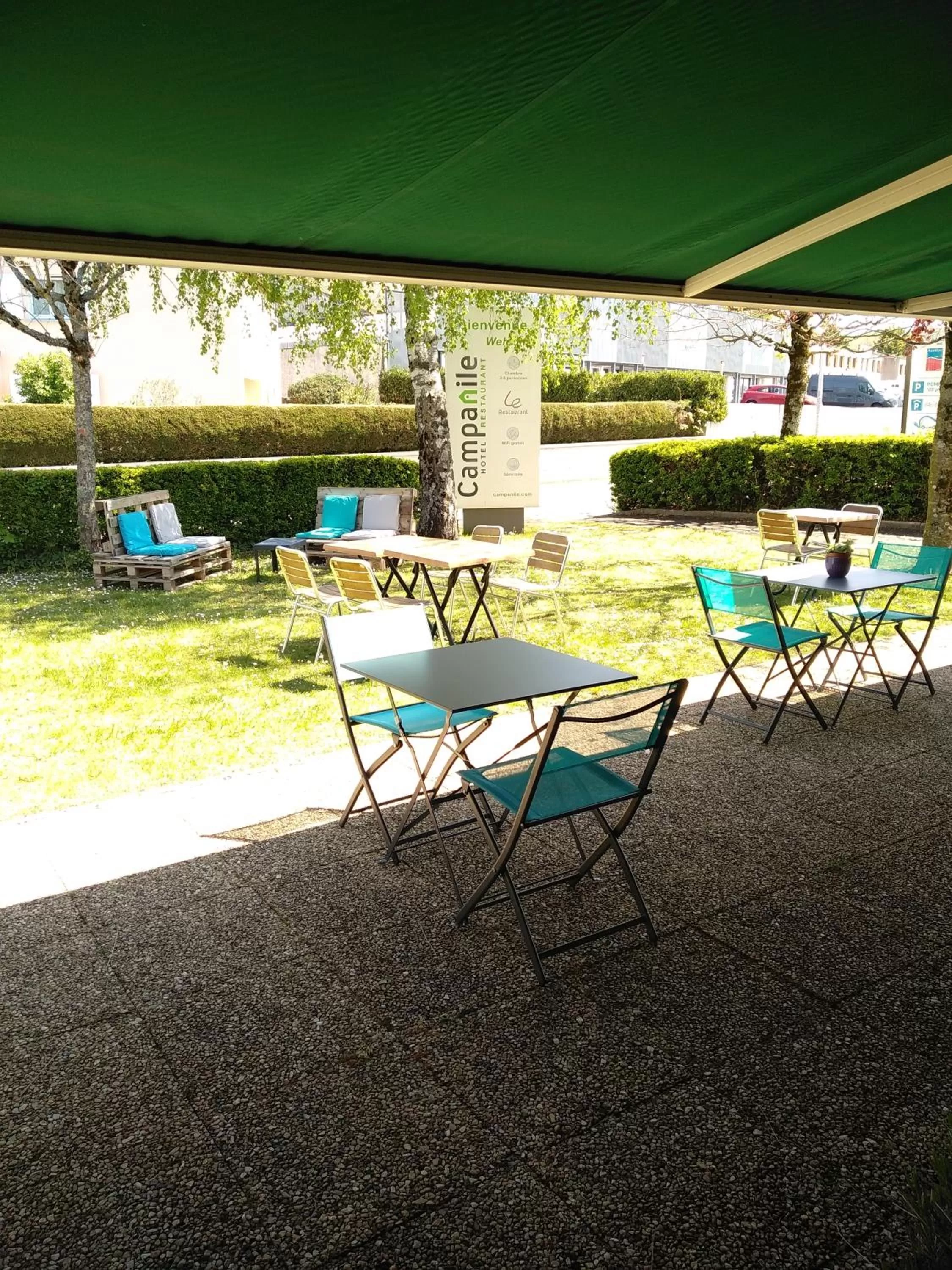 Property building in Hôtel Restaurant Campanile Aurillac