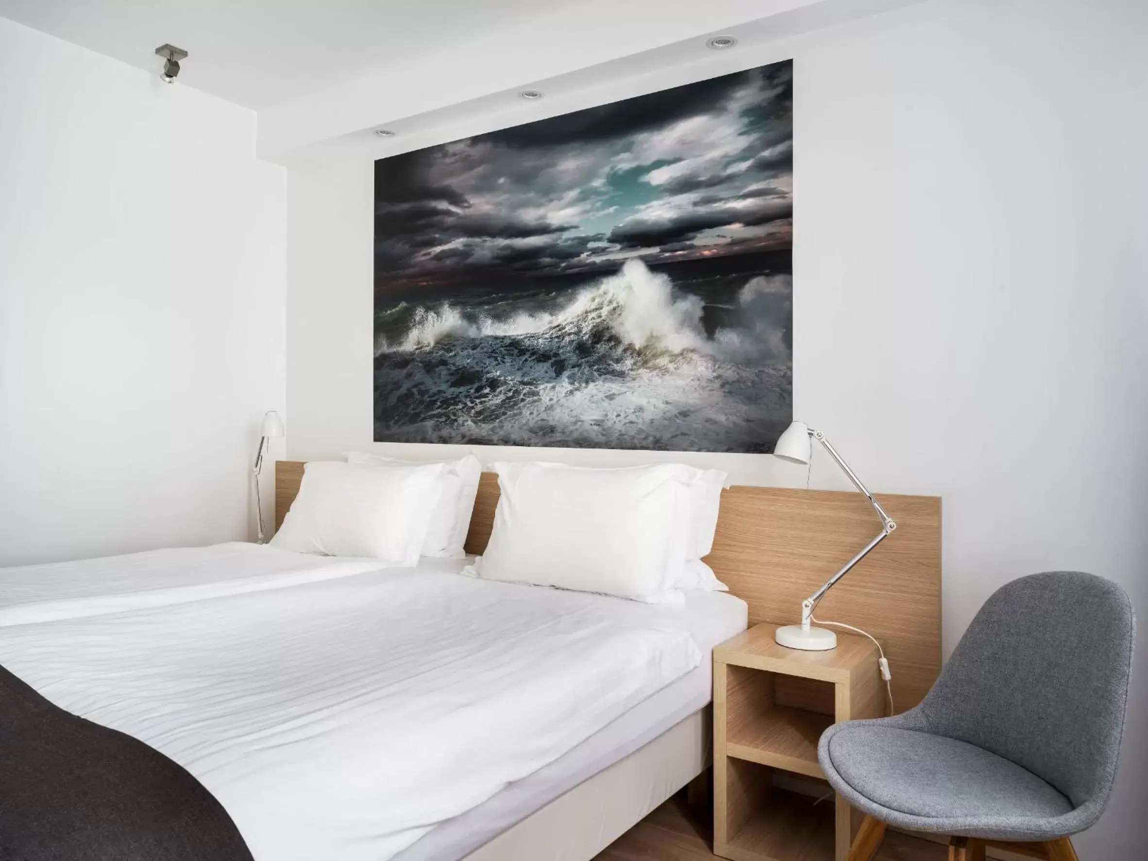 Bedroom, Bed in Storm Hotel by Keahotels