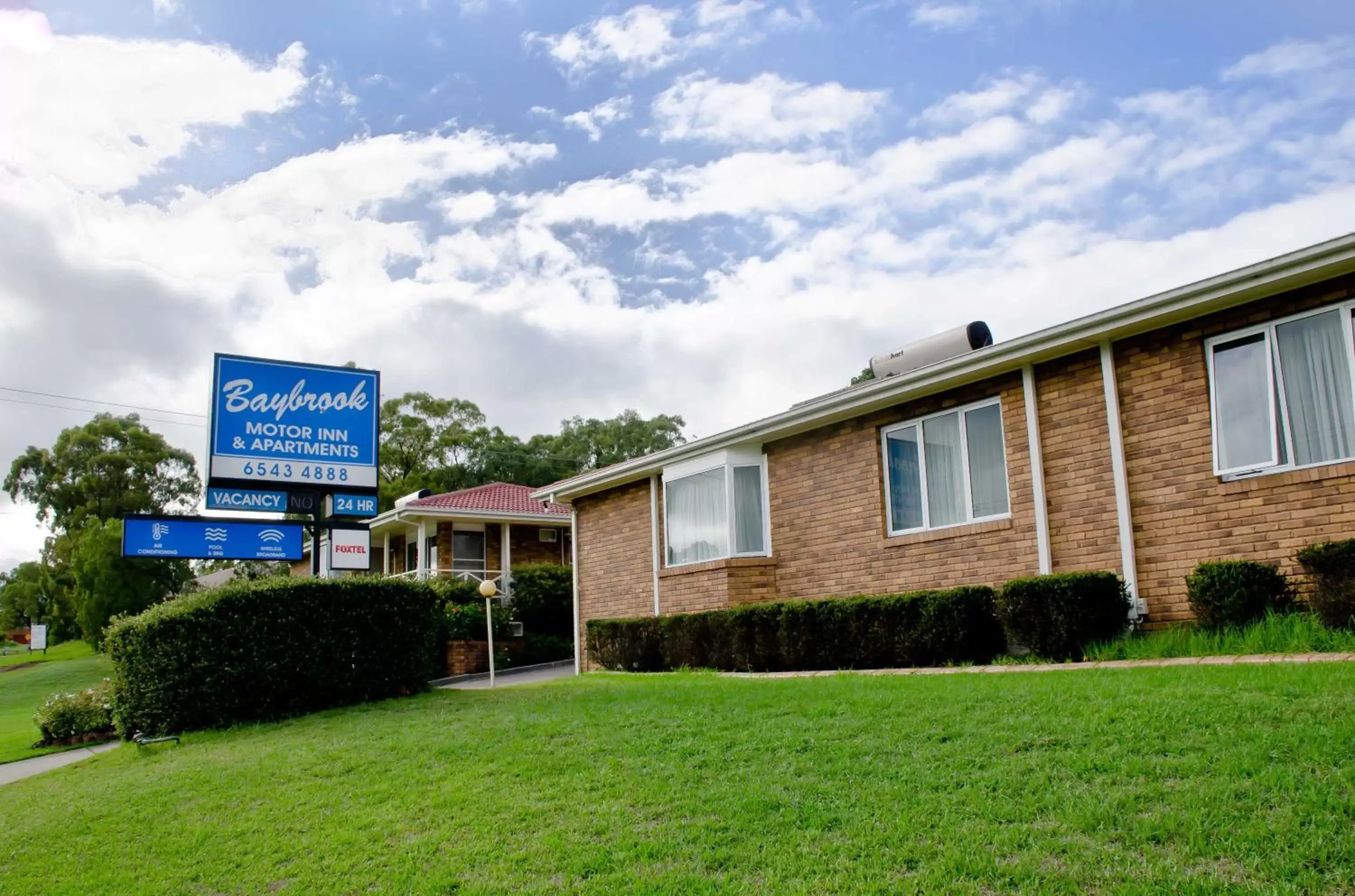 Property Building in Baybrook Motor Inn