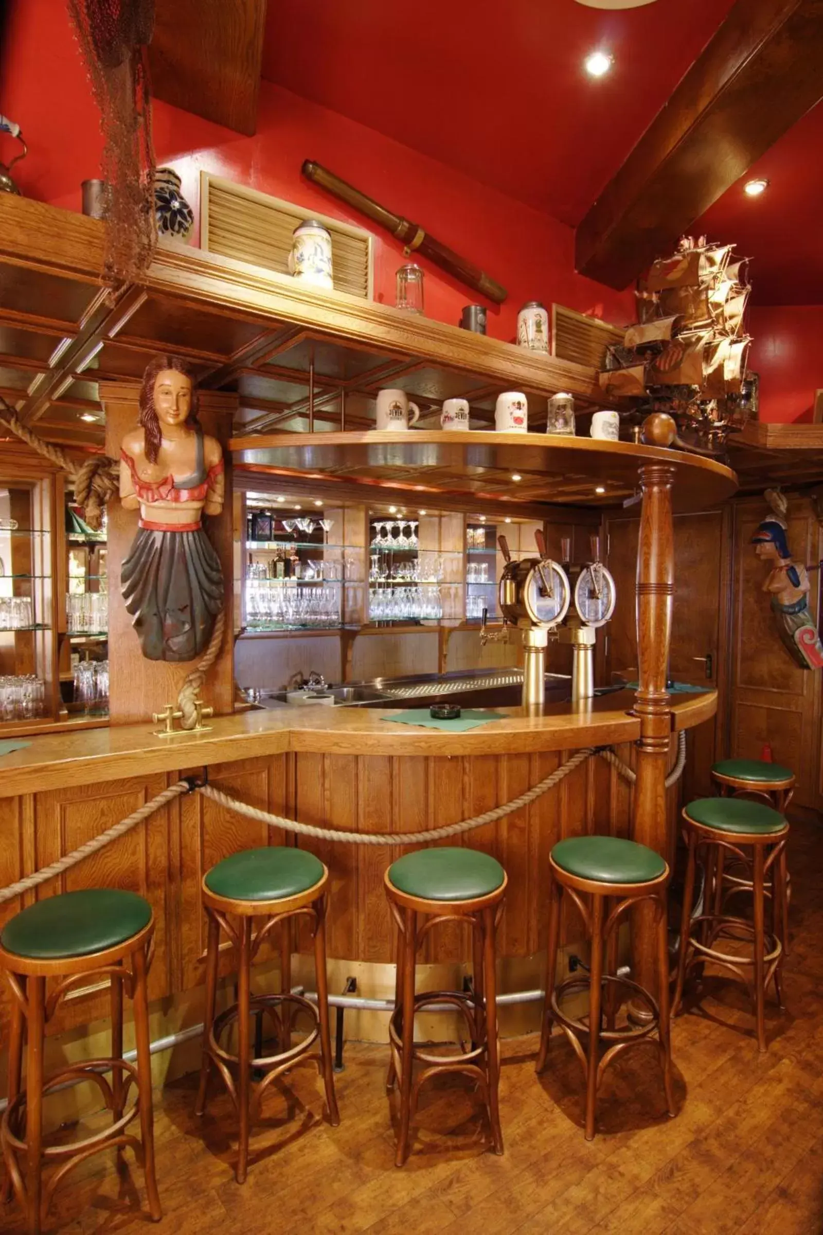 Lounge or bar, Lounge/Bar in Golden Tulip Luebecker Hof