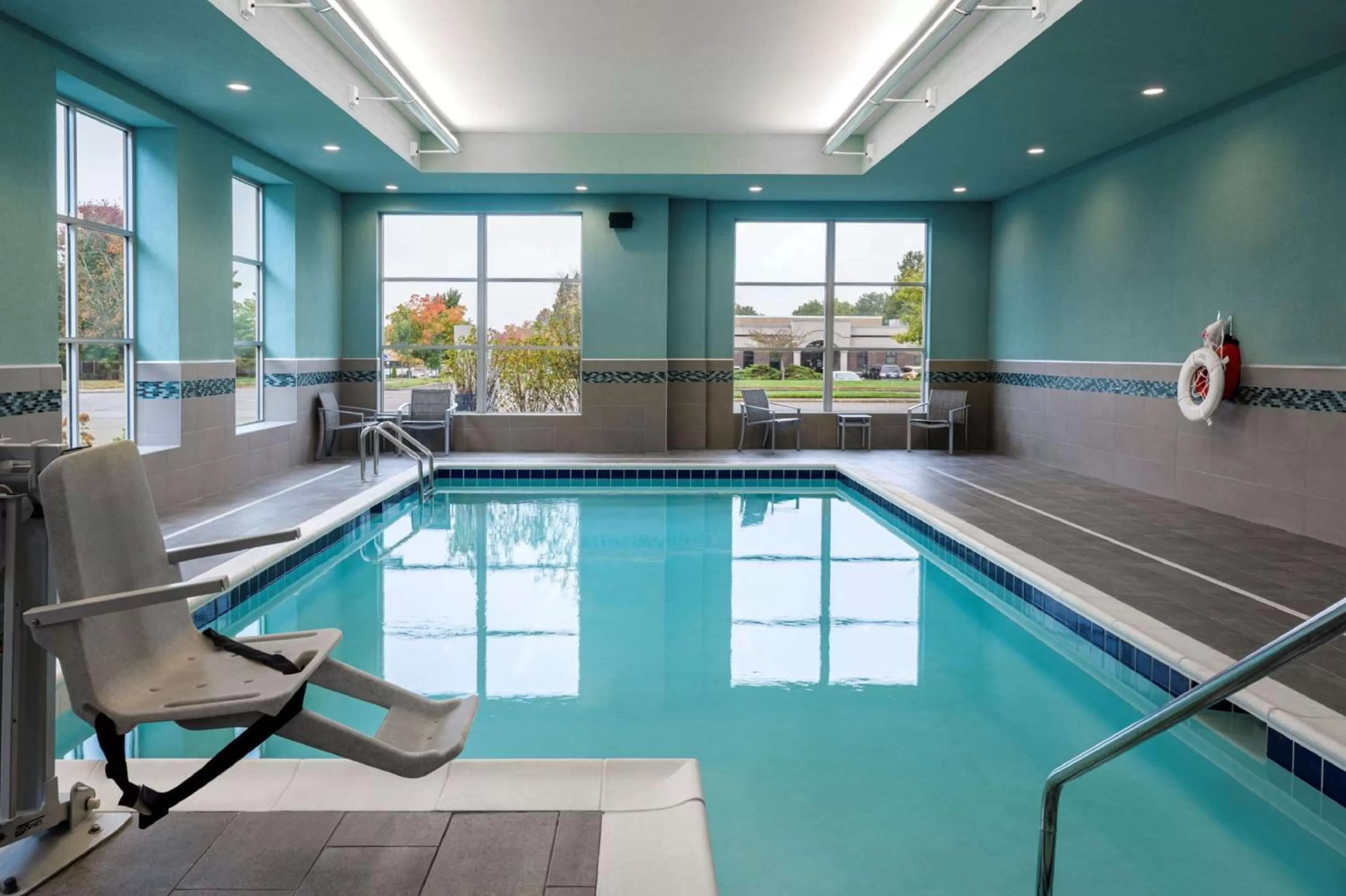 Swimming pool in Hyatt House Louisville East