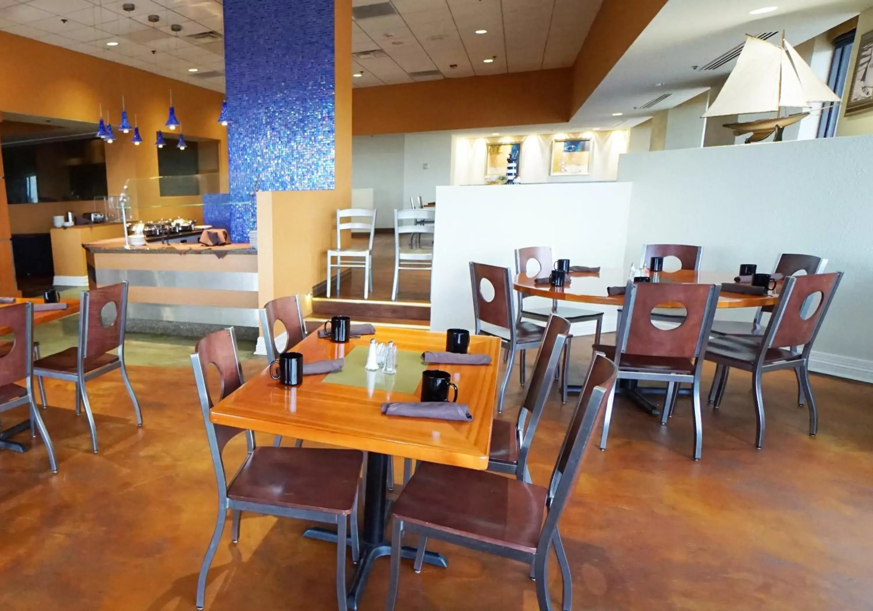 Restaurant/Places to Eat in Holiday Inn Corpus Christi Downtown Marina, an IHG Hotel