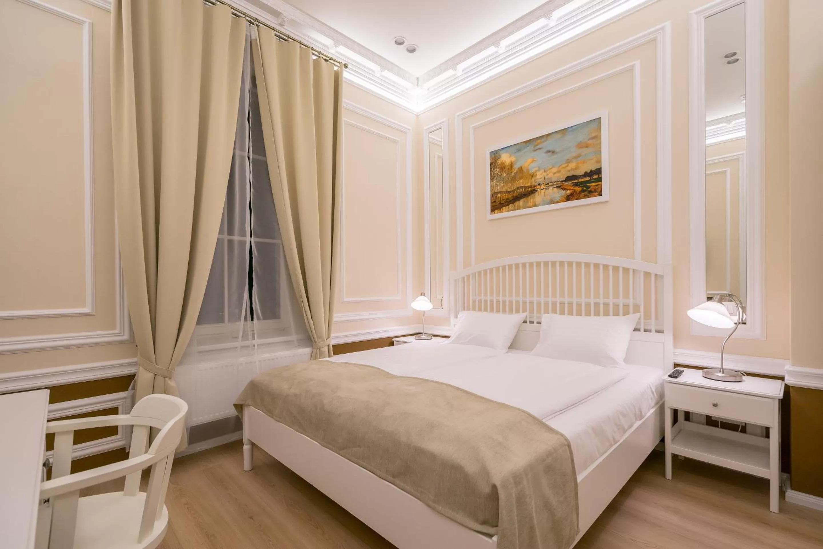 Night, Bed in Revelton Suites Karlovy Vary