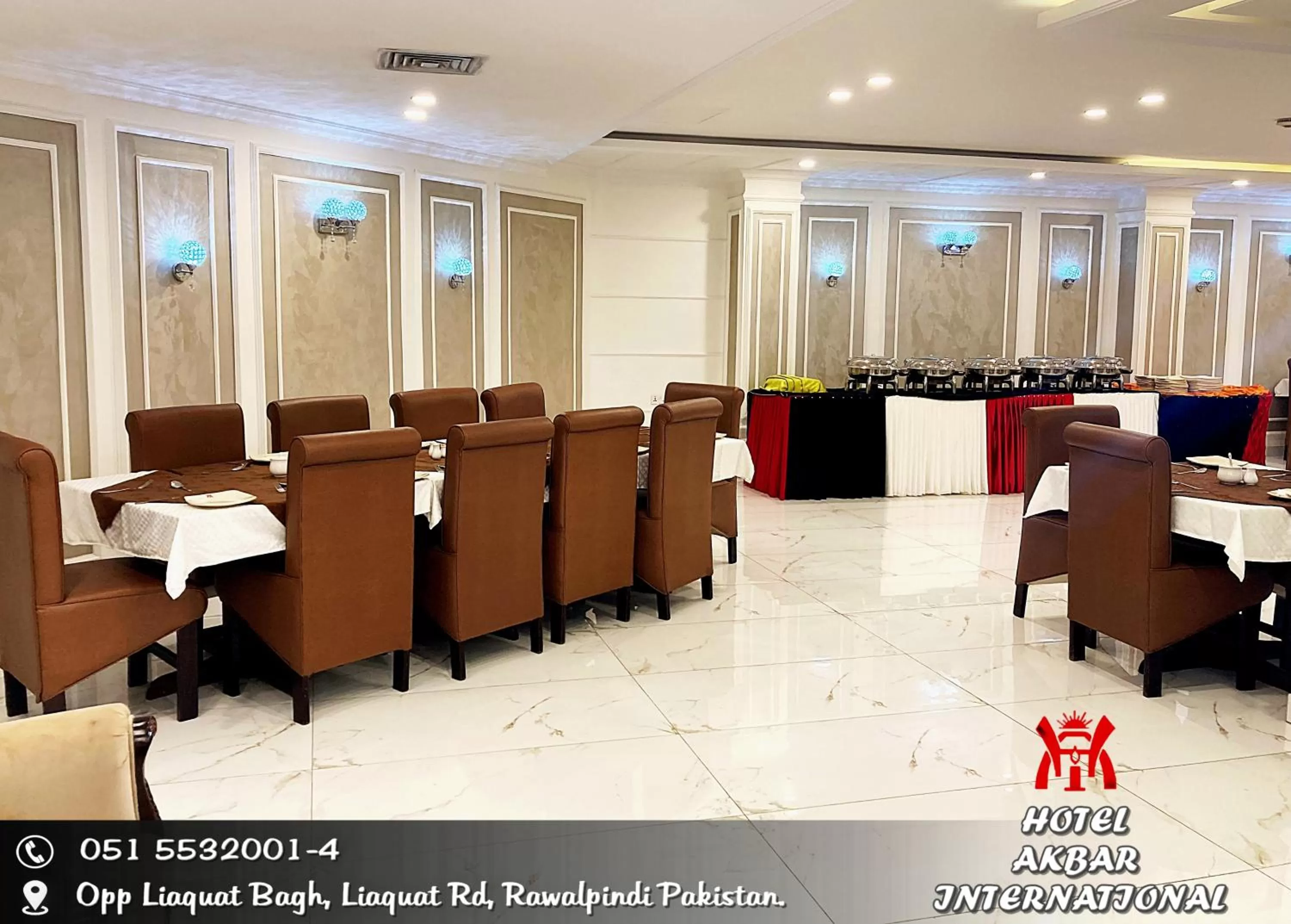 Restaurant/places to eat in Hotel Akbar International