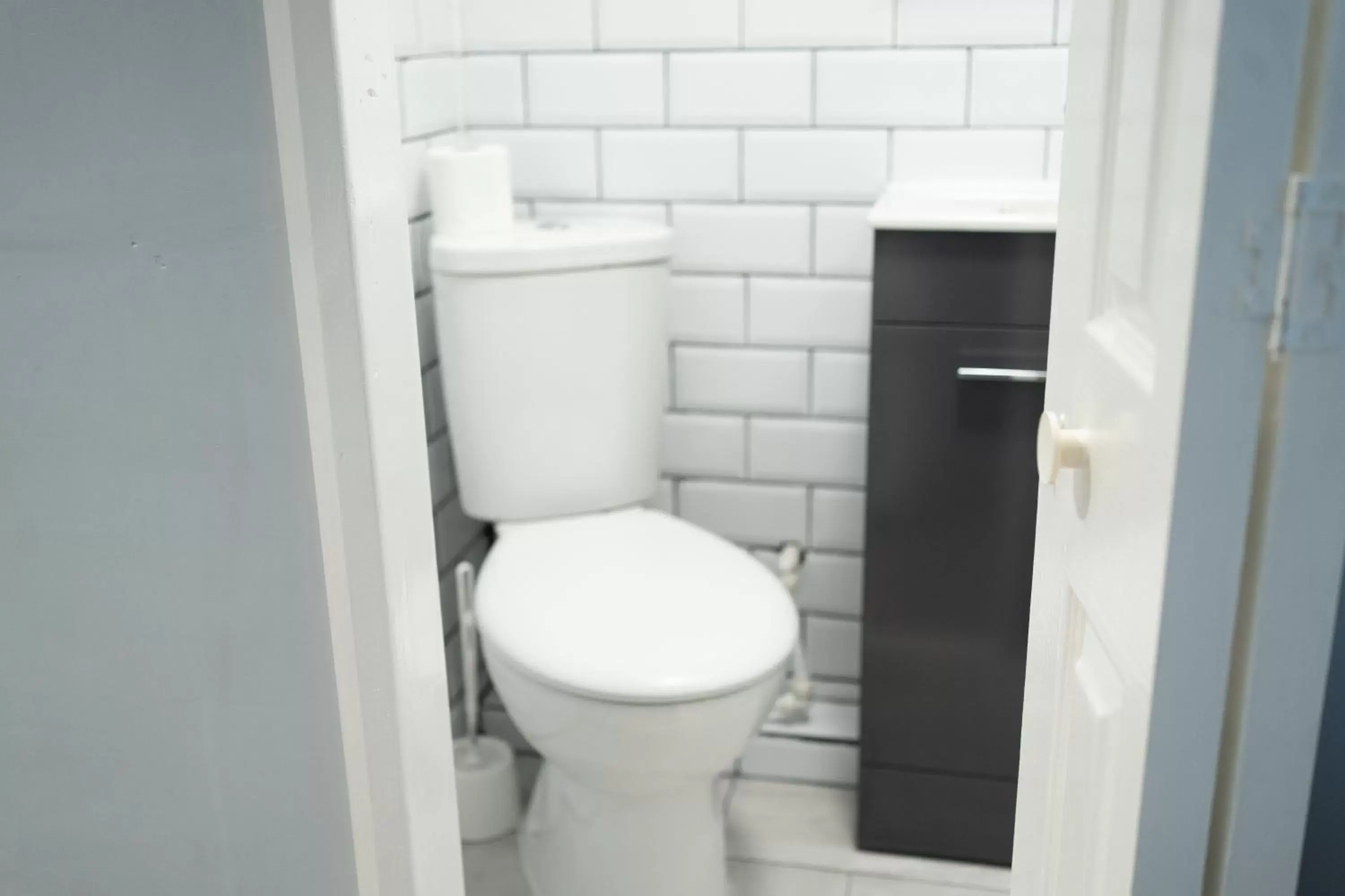 Toilet, Bathroom in INNit Rooms - SaltWater Guest House