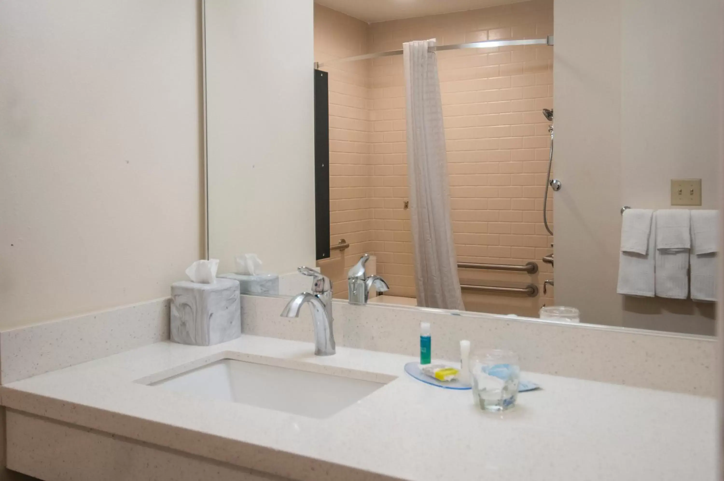 Bathroom in Candlewood Suites - Baton Rouge - College Drive, an IHG Hotel