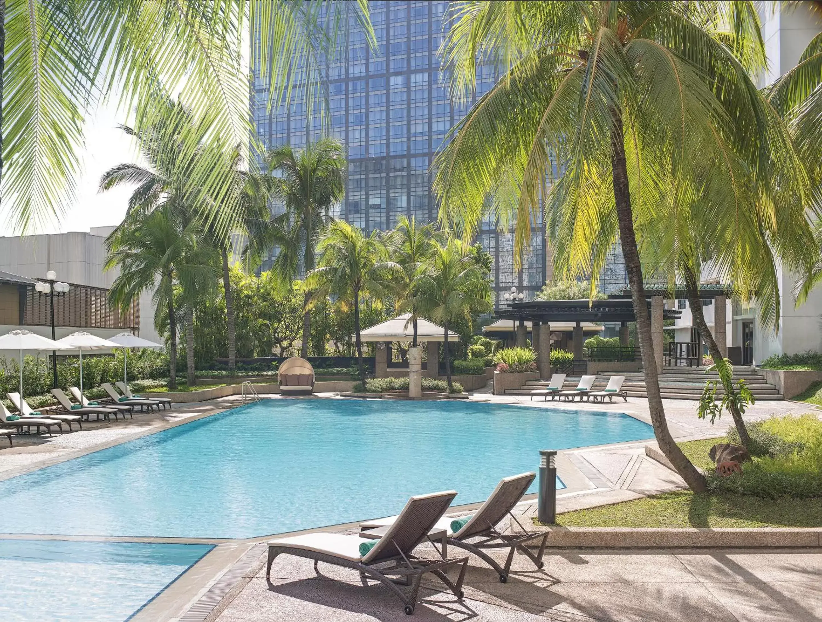 Swimming Pool in New World Makati Hotel, Manila
