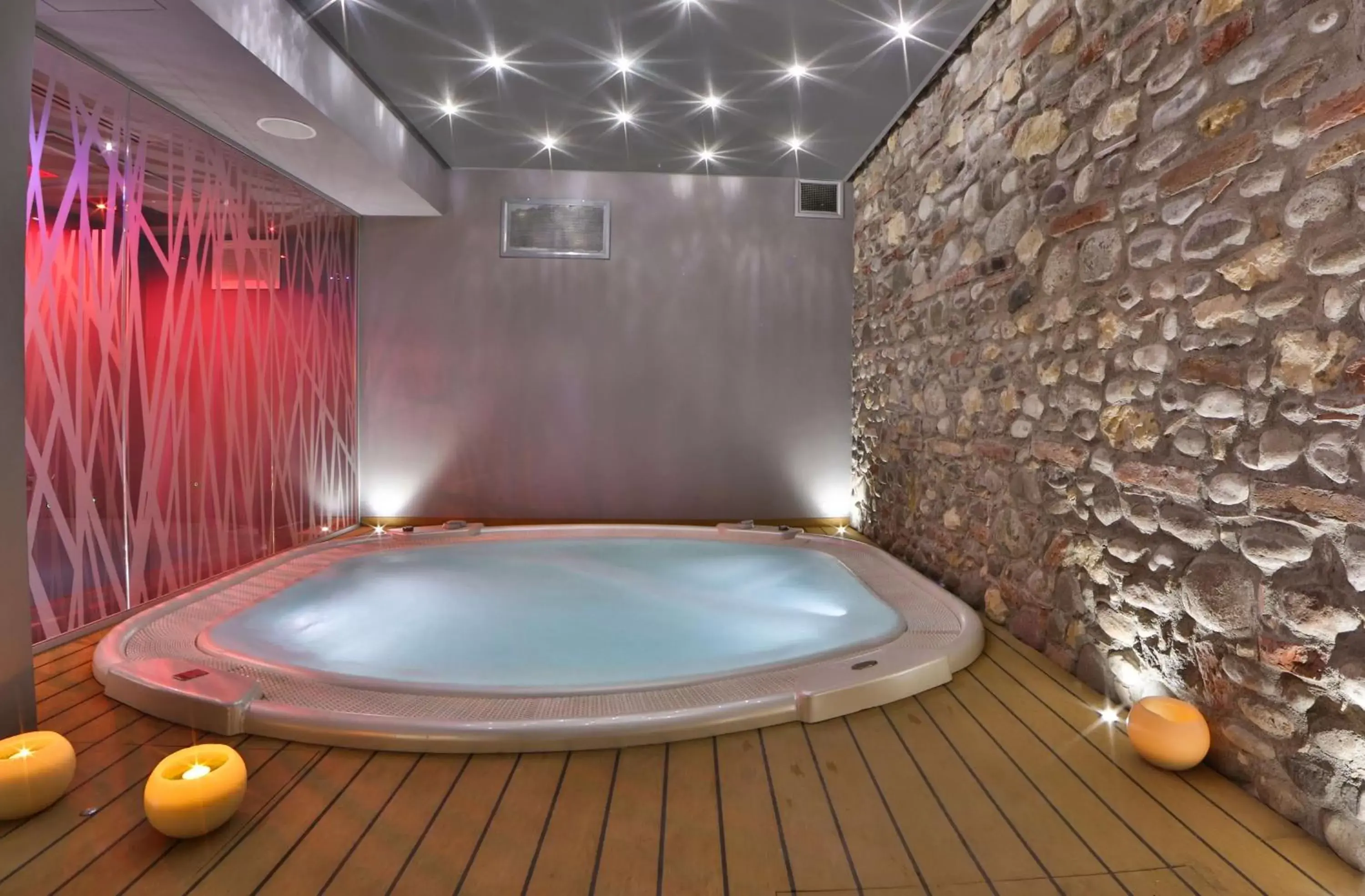 Spa and wellness centre/facilities in Best Western Plus Hotel De Capuleti