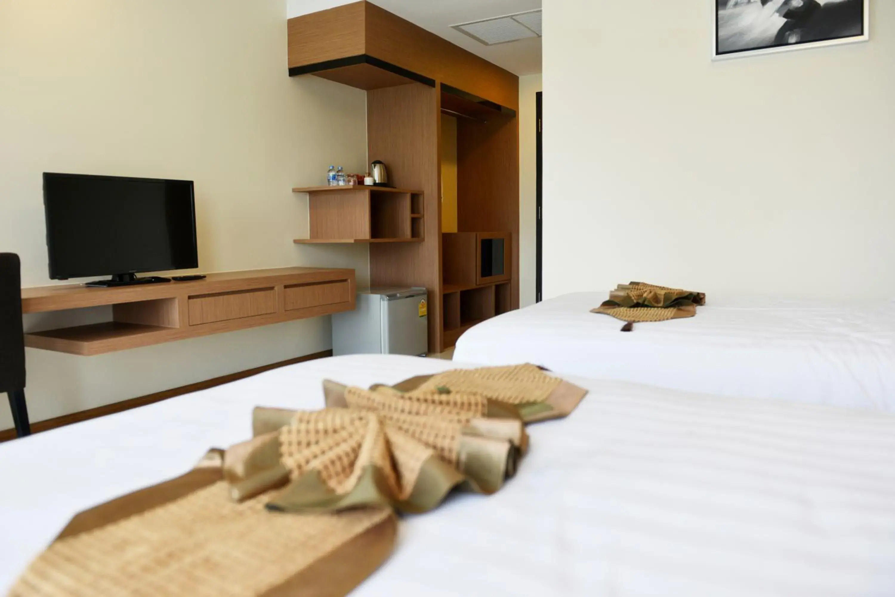 Area and facilities, Bed in Picnic Hotel Bangkok