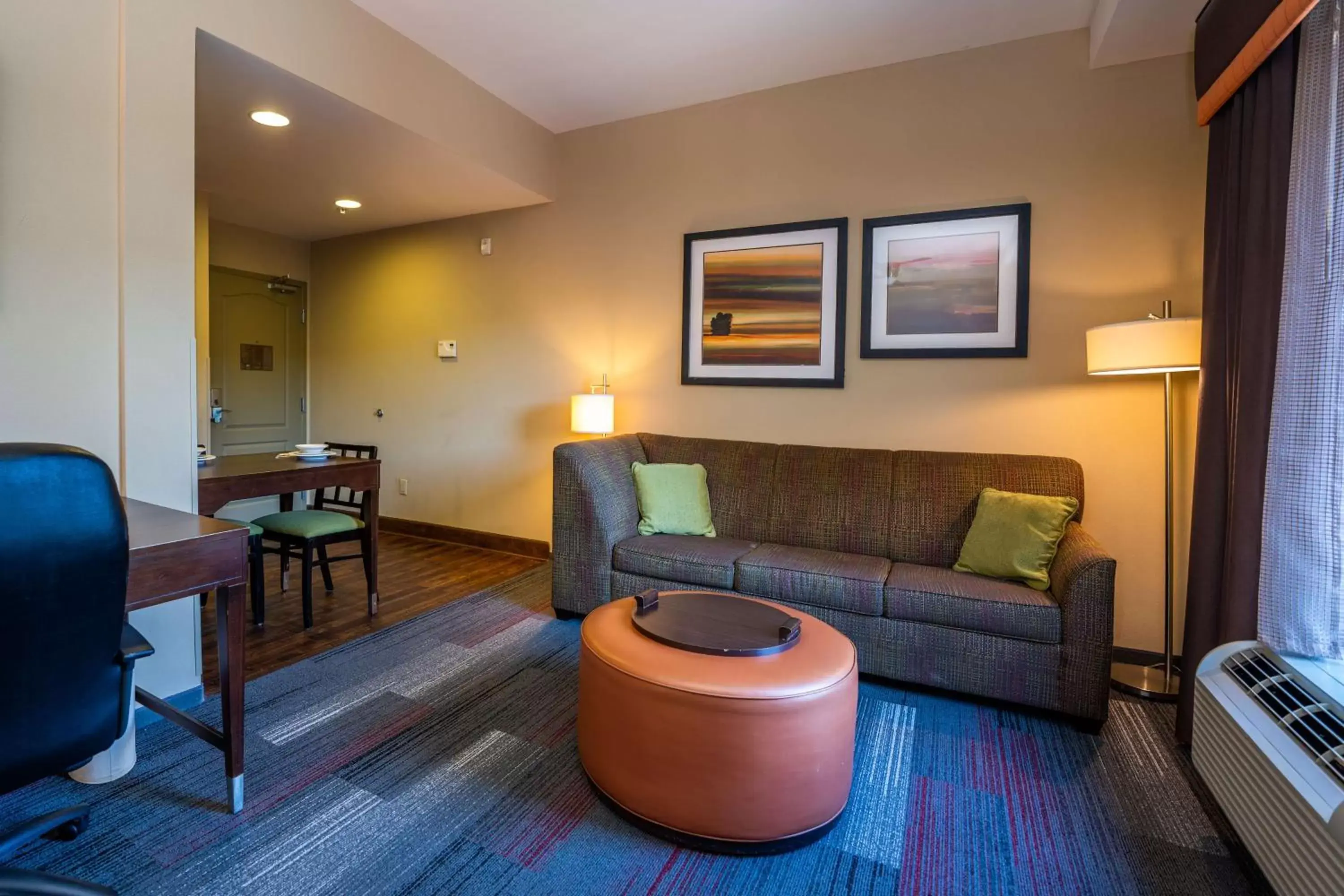 Living room, Seating Area in Homewood Suites by Hilton Birmingham-SW-Riverchase-Galleria