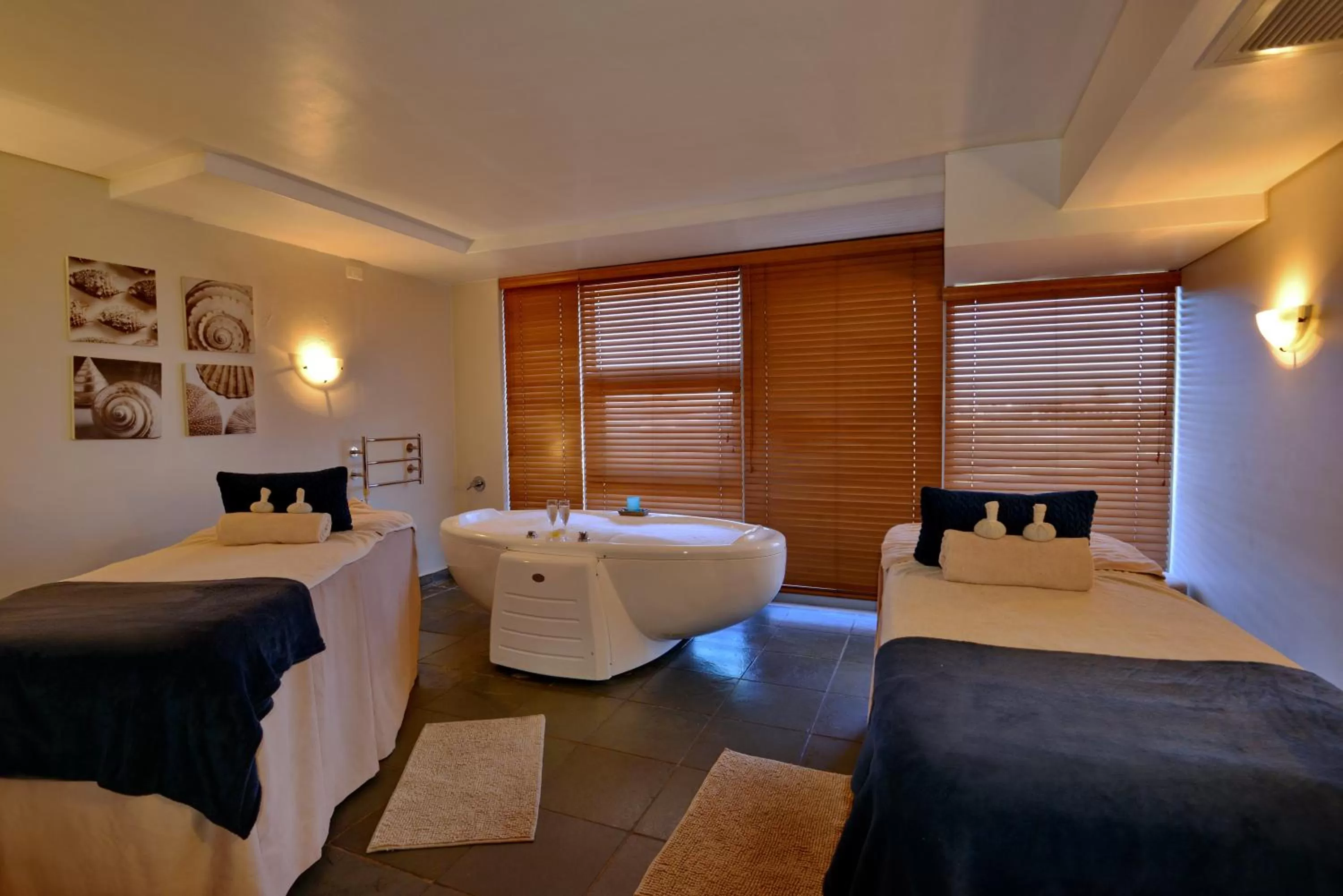 Spa and wellness centre/facilities, Bed in Lagoon Beach Hotel & Spa