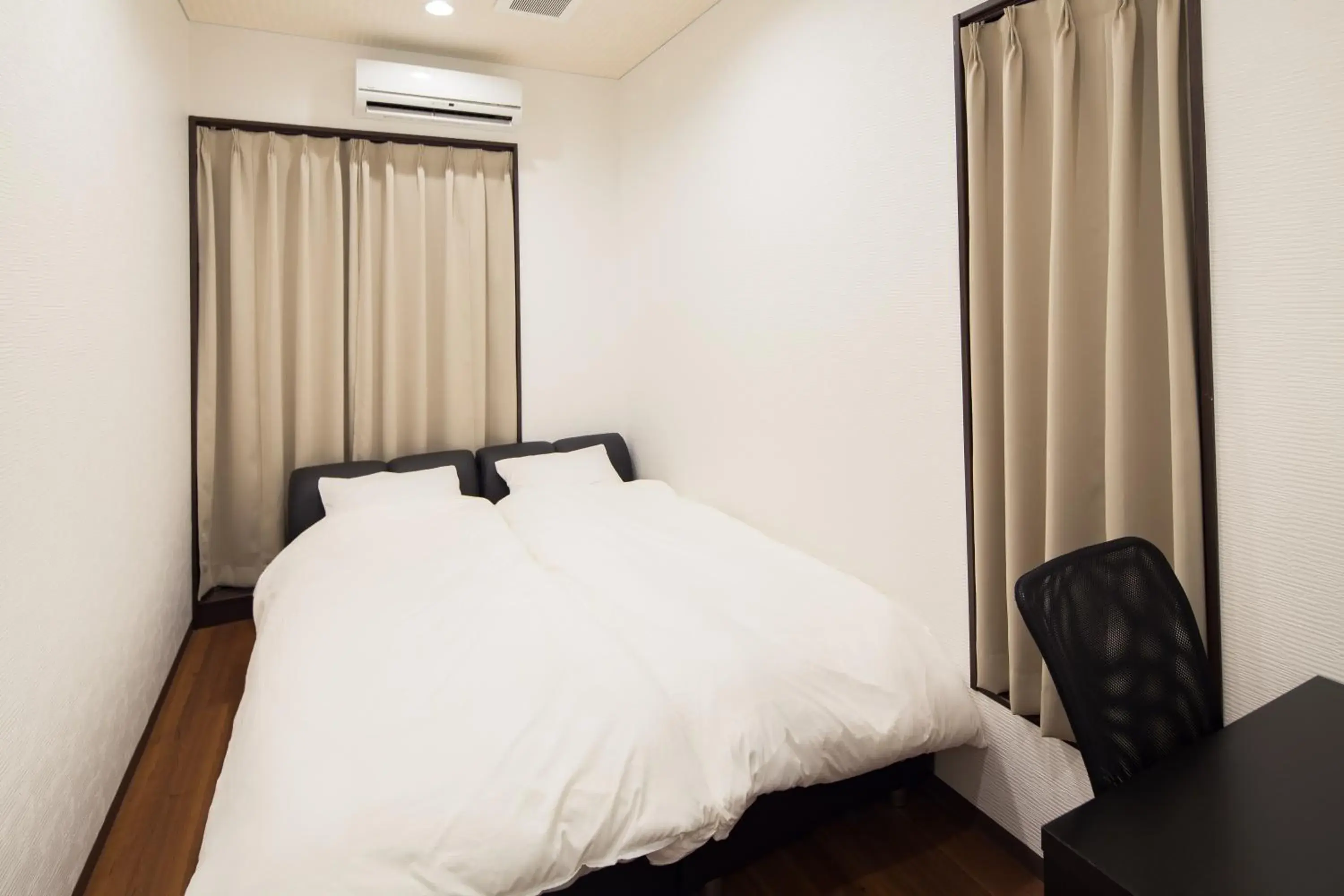 Double Room with Private Bathroom in Ryokan Hostel Gion