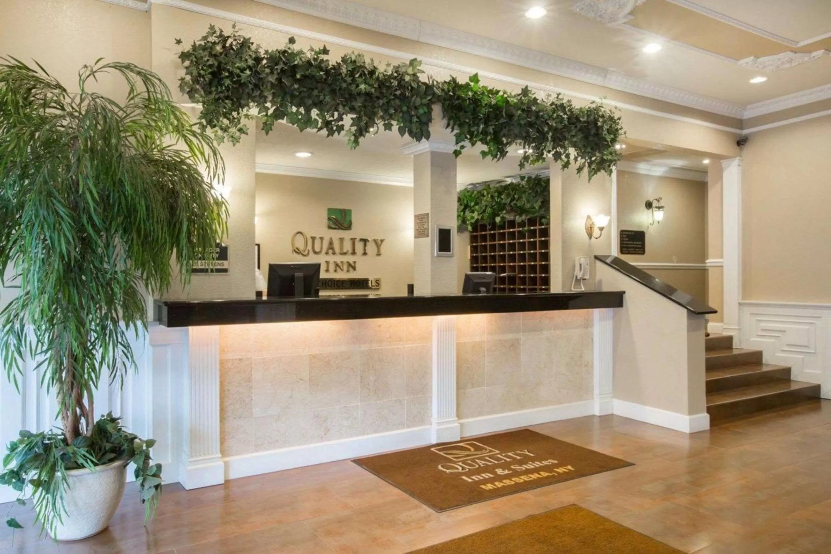 Lobby or reception in Quality Inn Massena