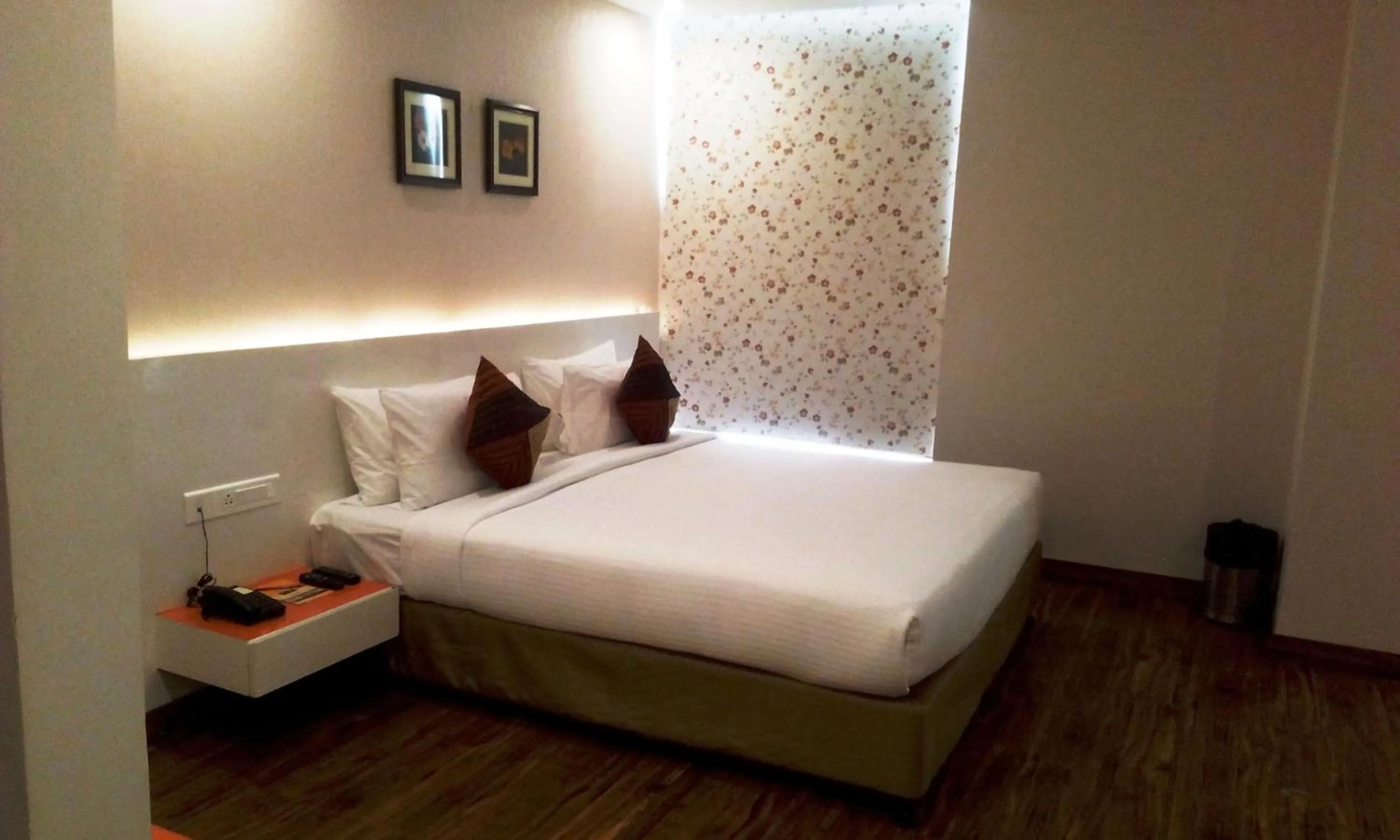 Photo of the whole room, Bed in Mango Hotels Prangan