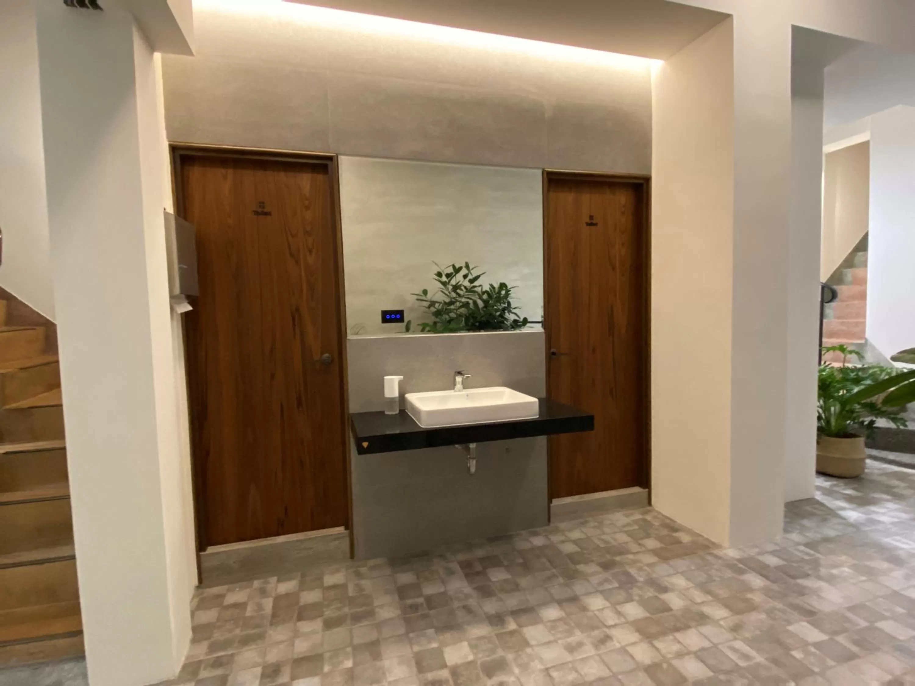 Toilet, Bathroom in De Provintia Straat B&B