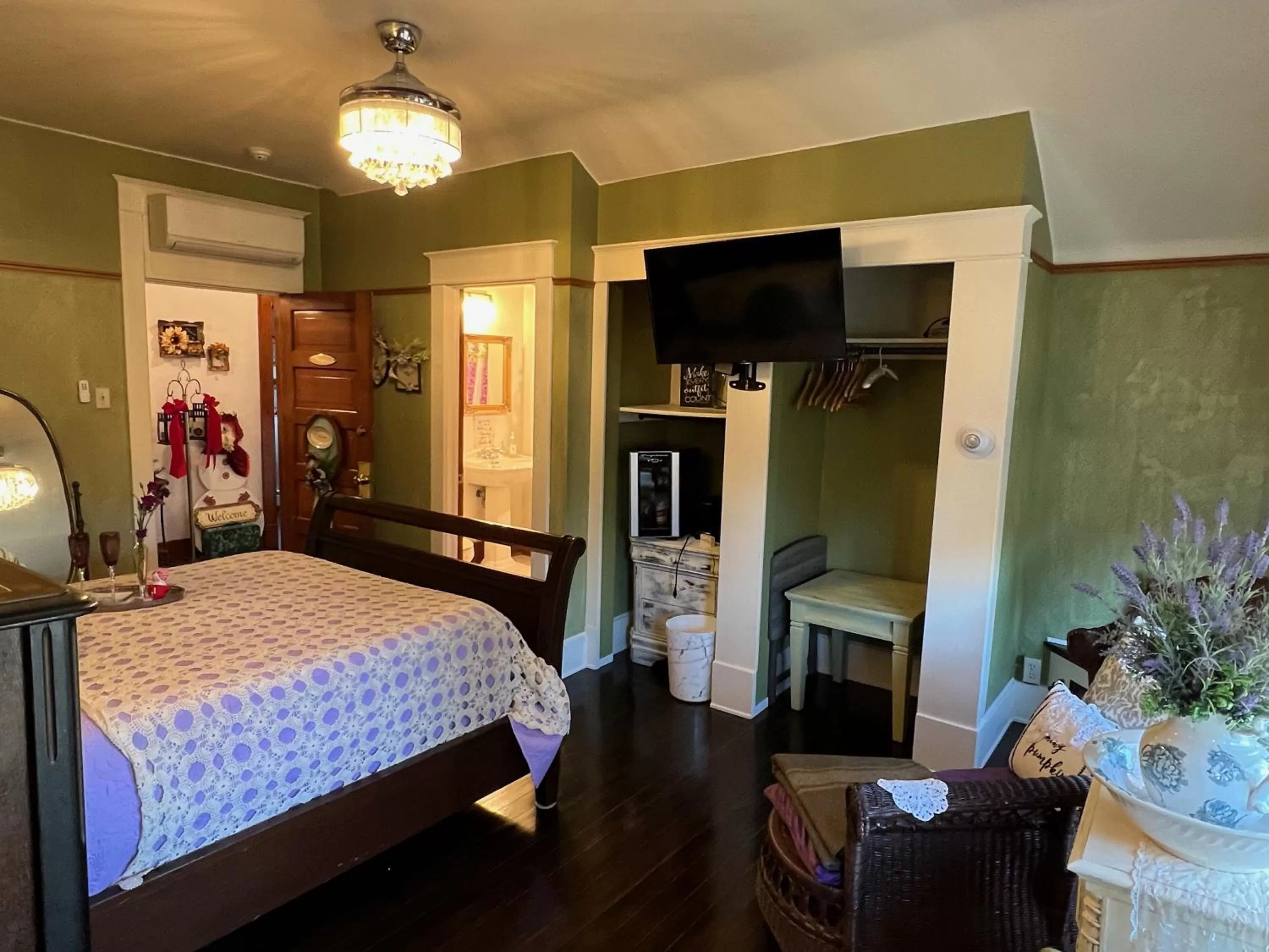 Bed in The Abriendo Inn