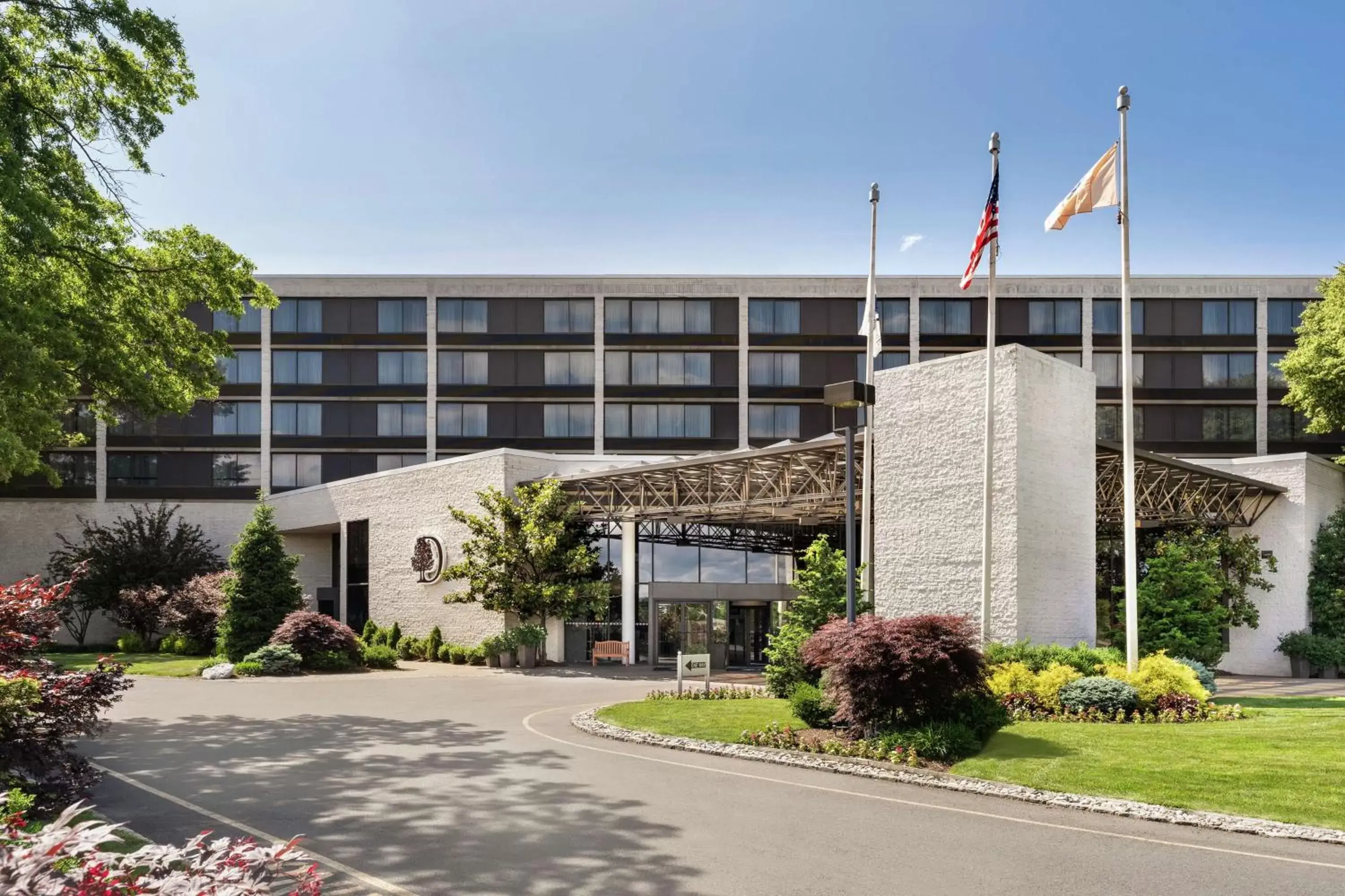 Property Building in DoubleTree by Hilton Hotel & Executive Meeting Center Somerset
