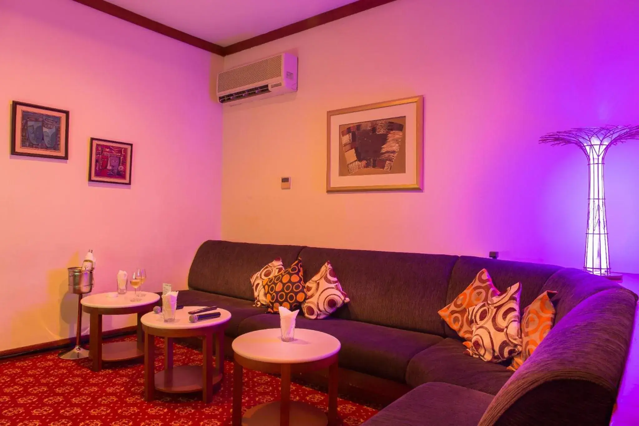 Karaoke, Seating Area in Holiday Inn Resort Batam, an IHG Hotel