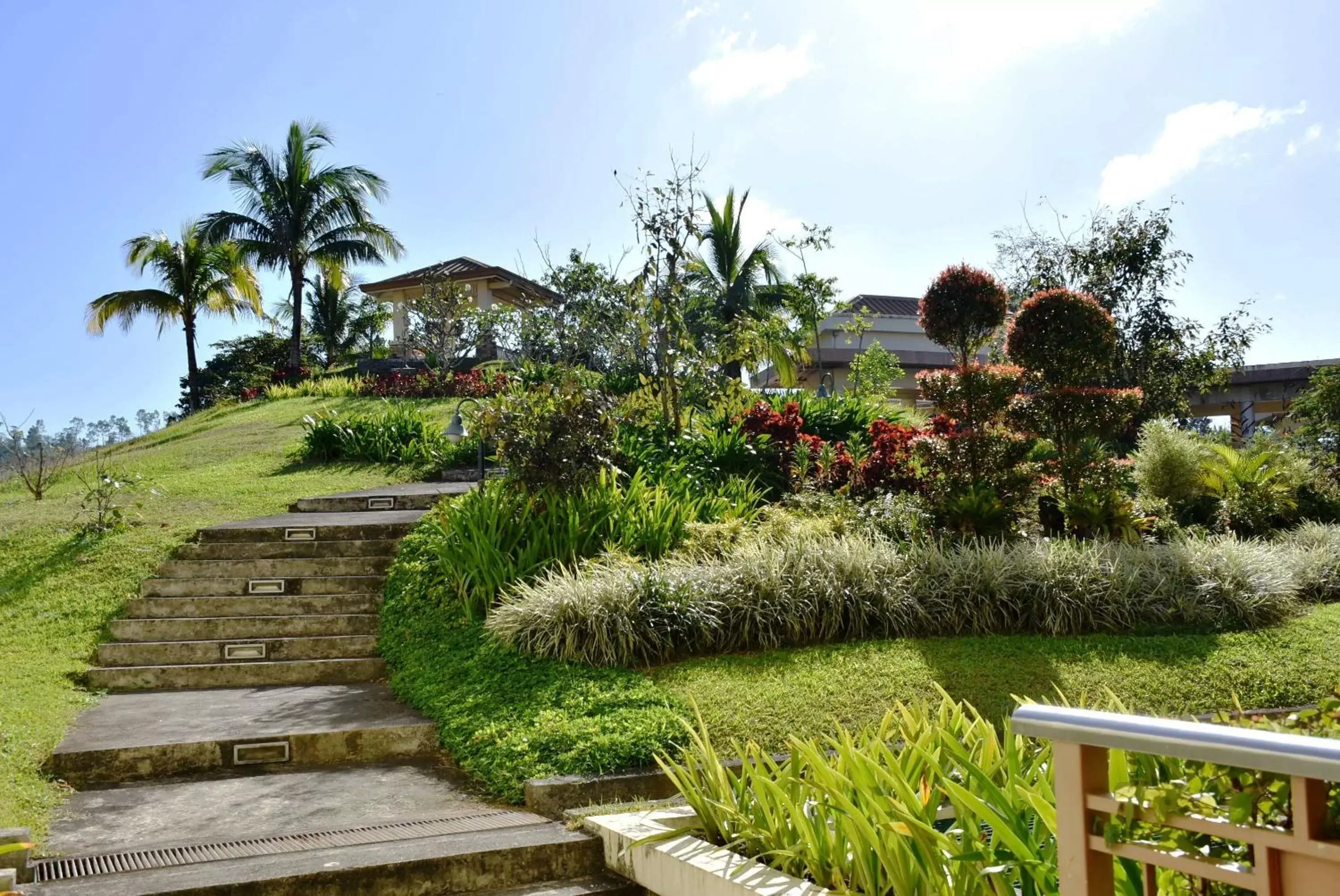 Facade/entrance, Garden in Timberland Highlands Resort