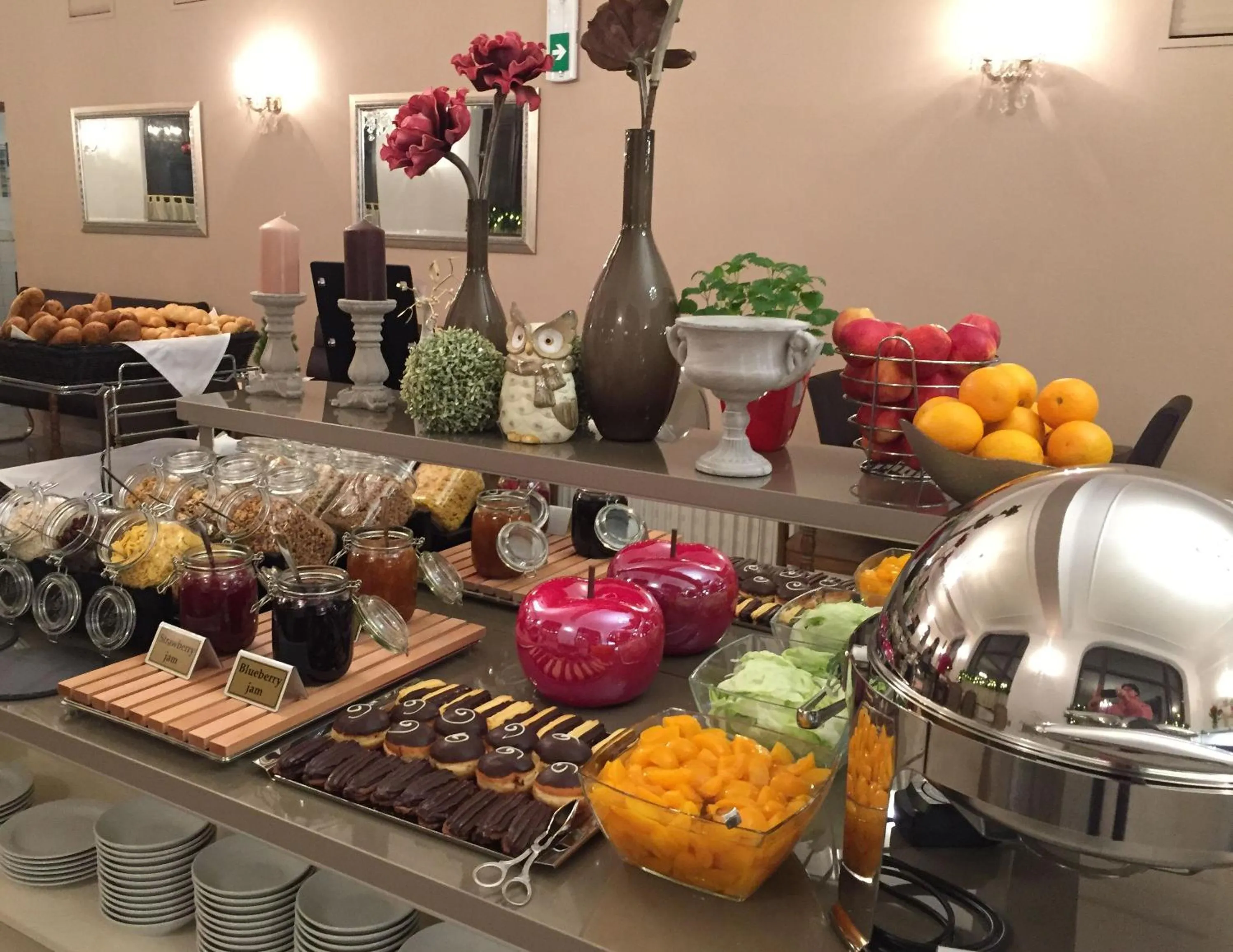 American breakfast in Kavalir