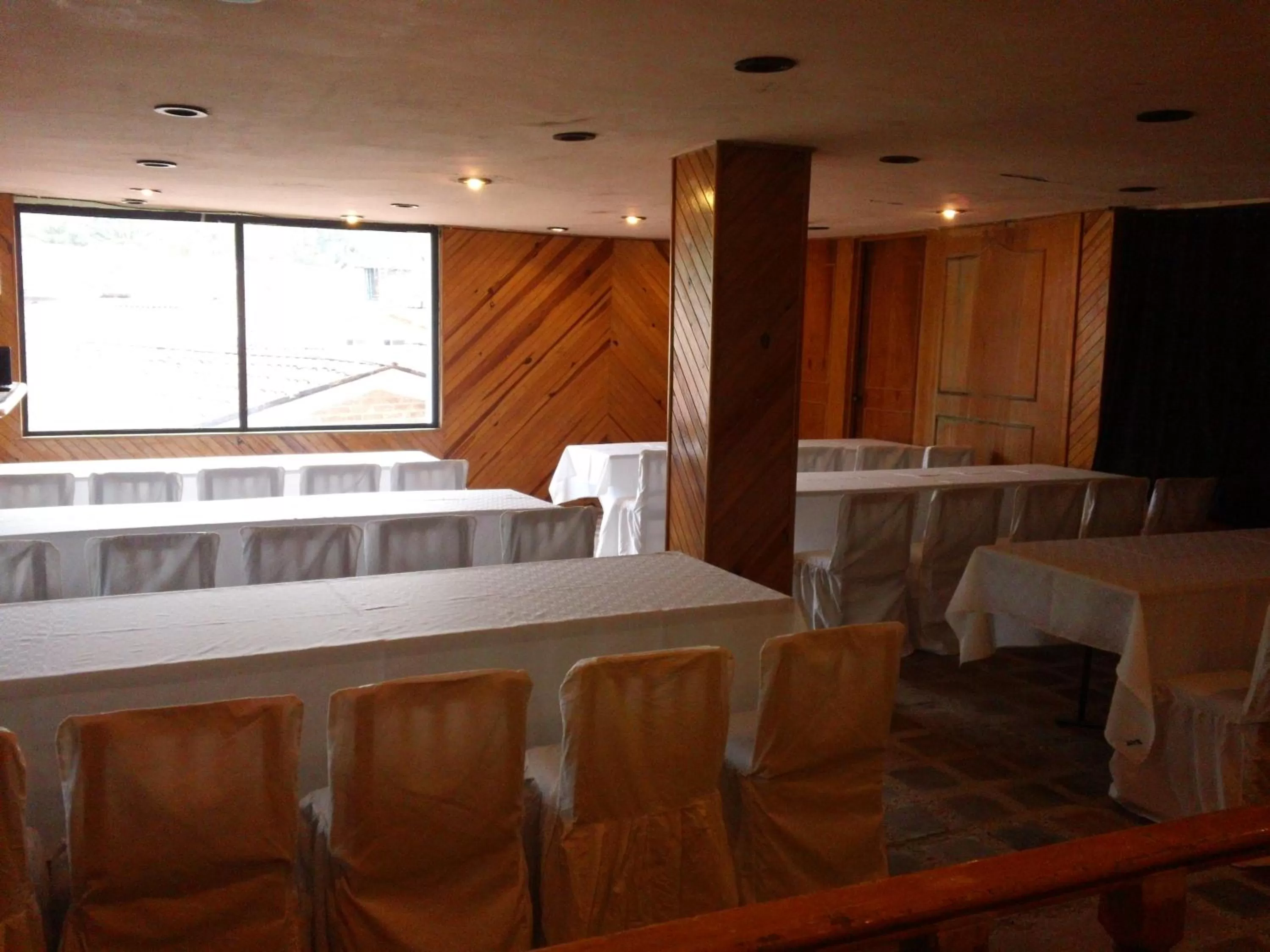Meeting/conference room in Hotel Villa Monarca Inn