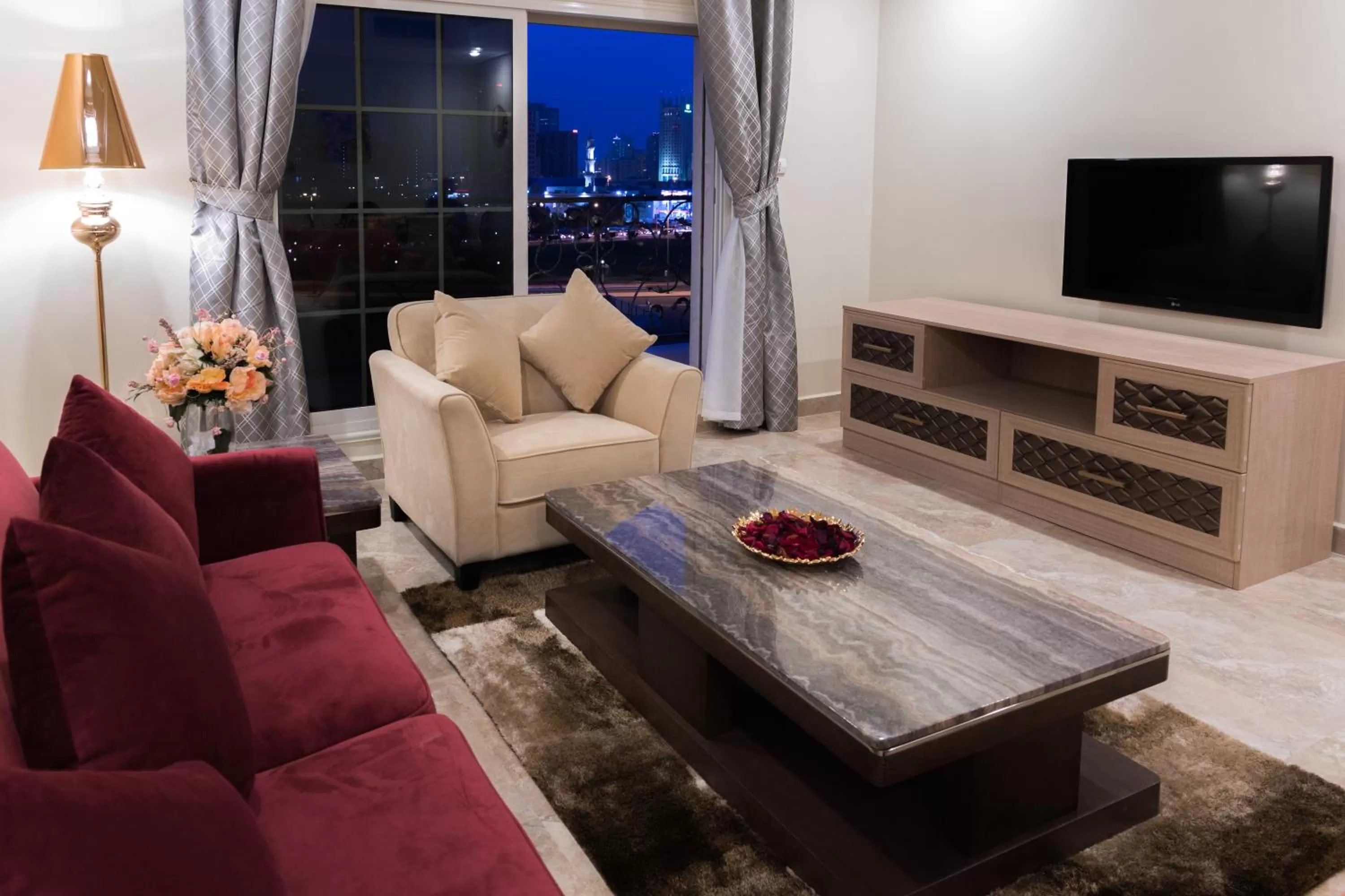 Living room in Adams Hotel