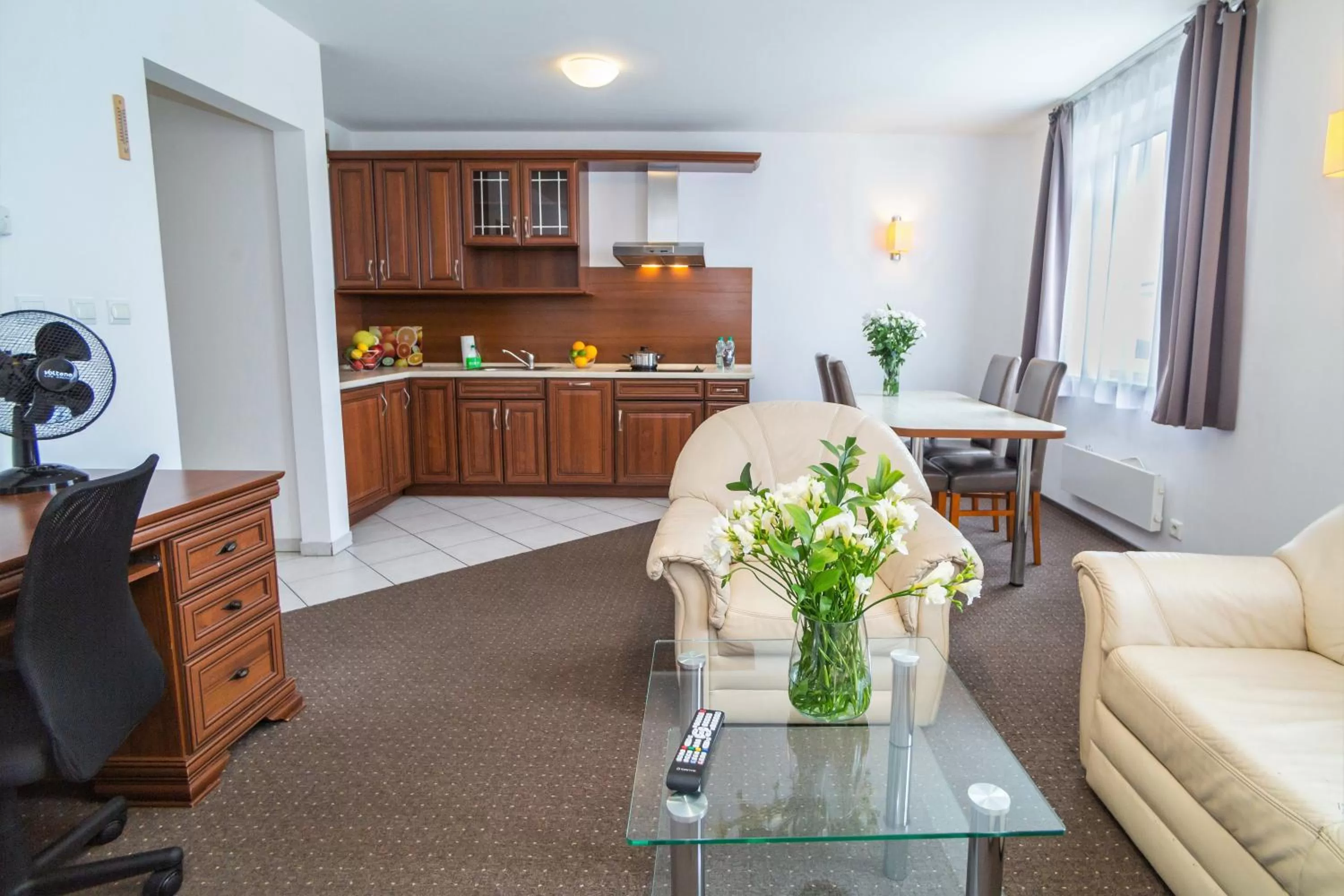 Kitchen or kitchenette in Warsaw Apartments - Apartamenty Wilanów