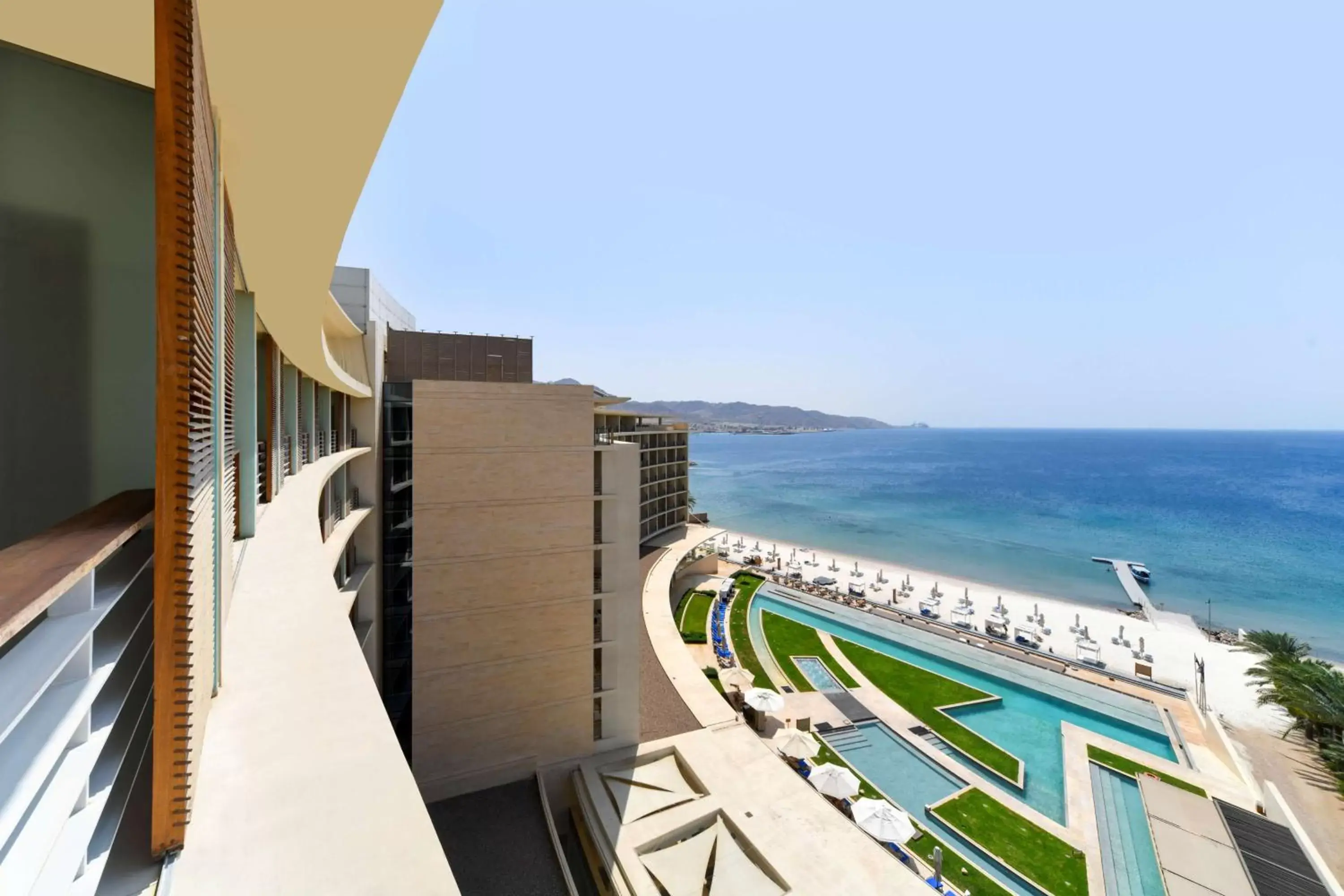 Beach, Balcony/Terrace in Kempinski Hotel Aqaba