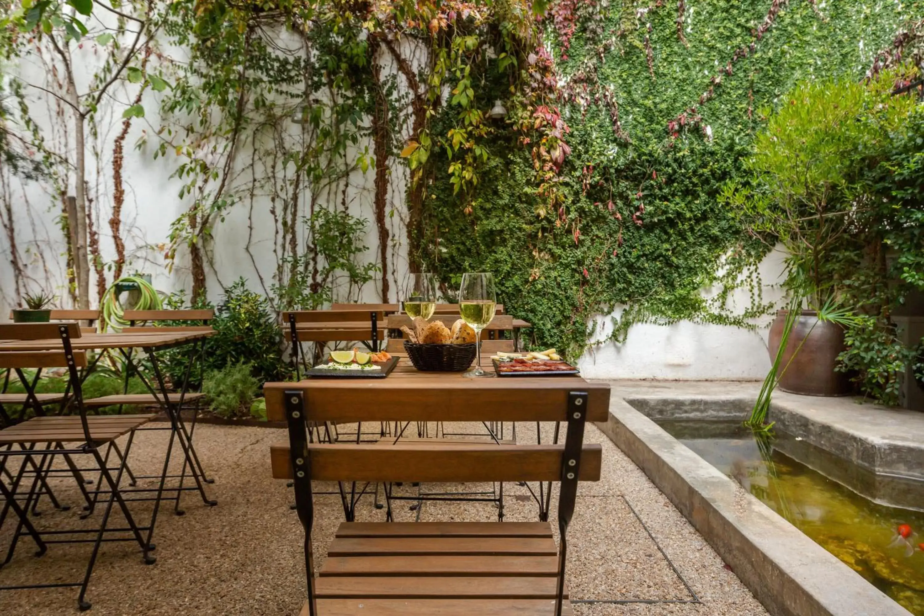 Garden in My Suite Lisbon Guest House – Principe Real