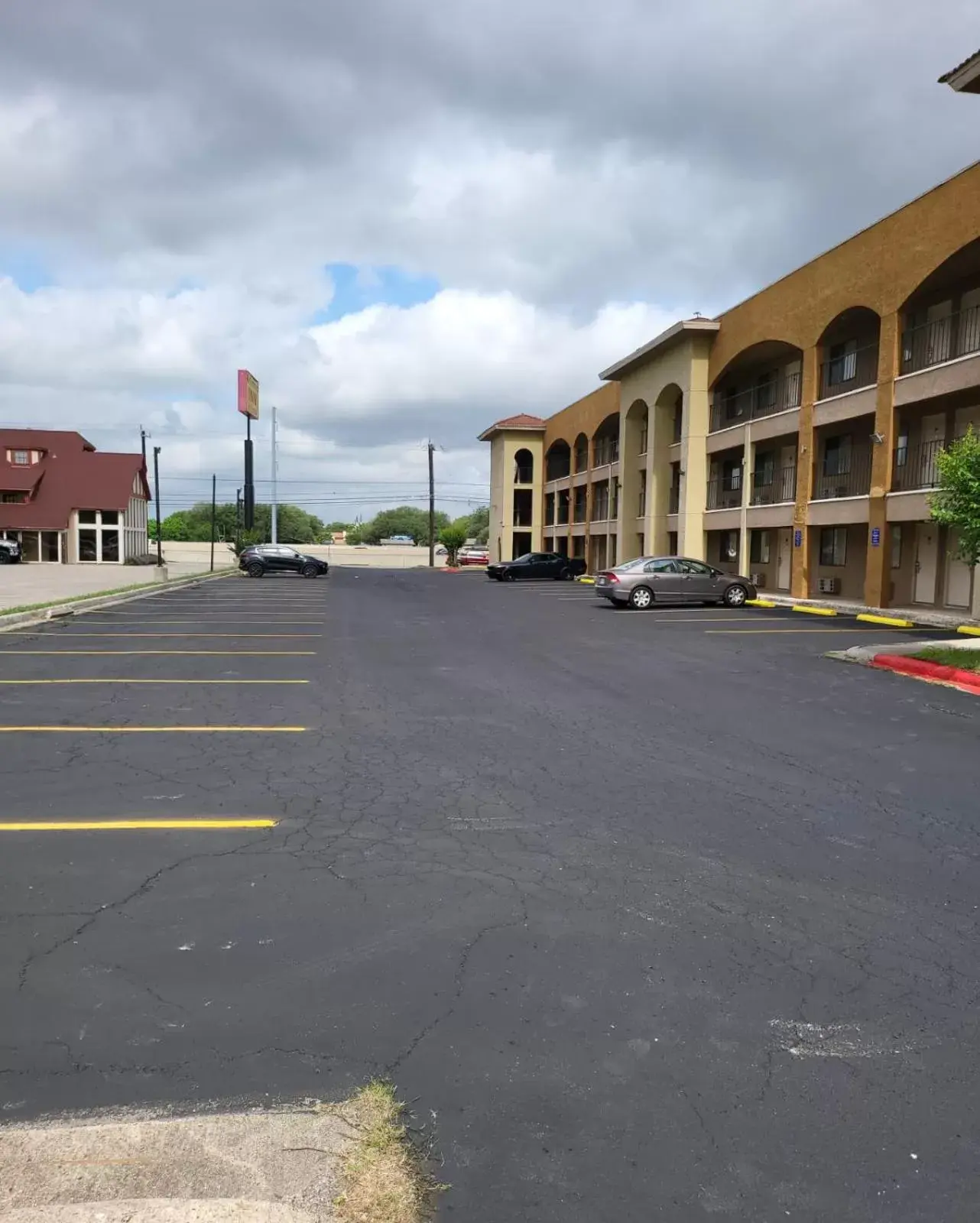 Property Building in Hallmark Inn and Suites