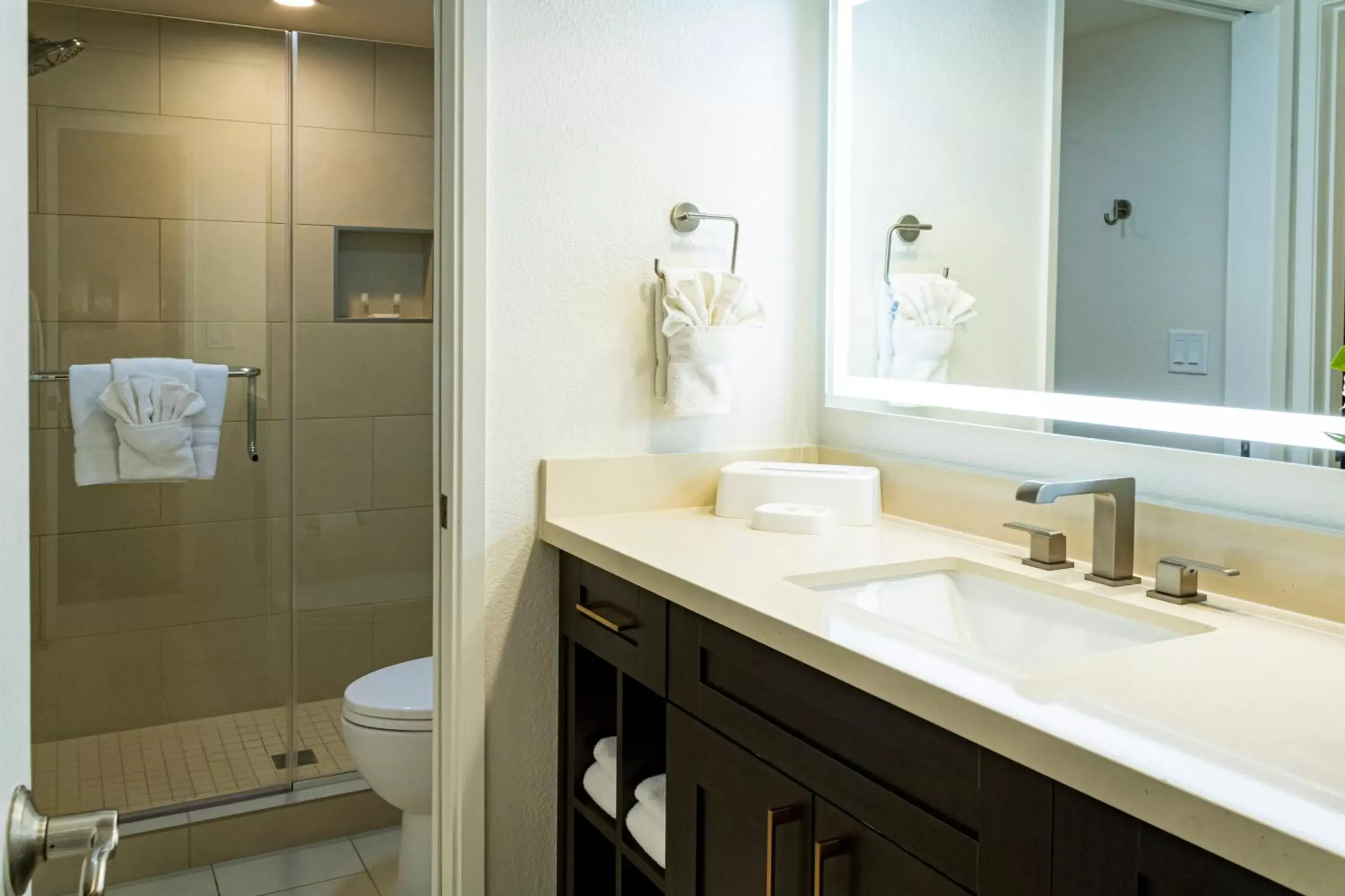 Shower, Bathroom in Westgate Flamingo Bay Resort