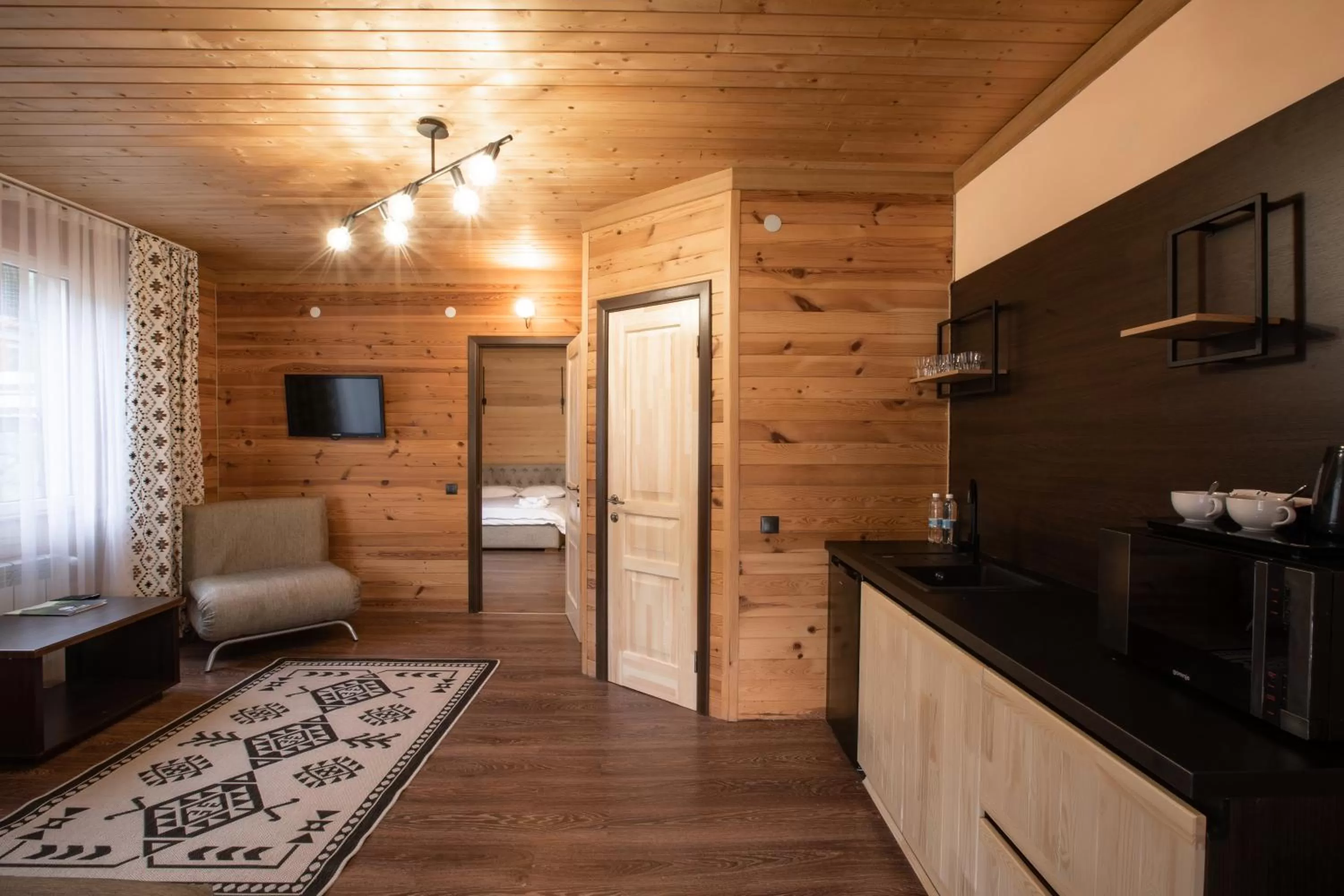 Kitchen/Kitchenette in Wellland Hotel