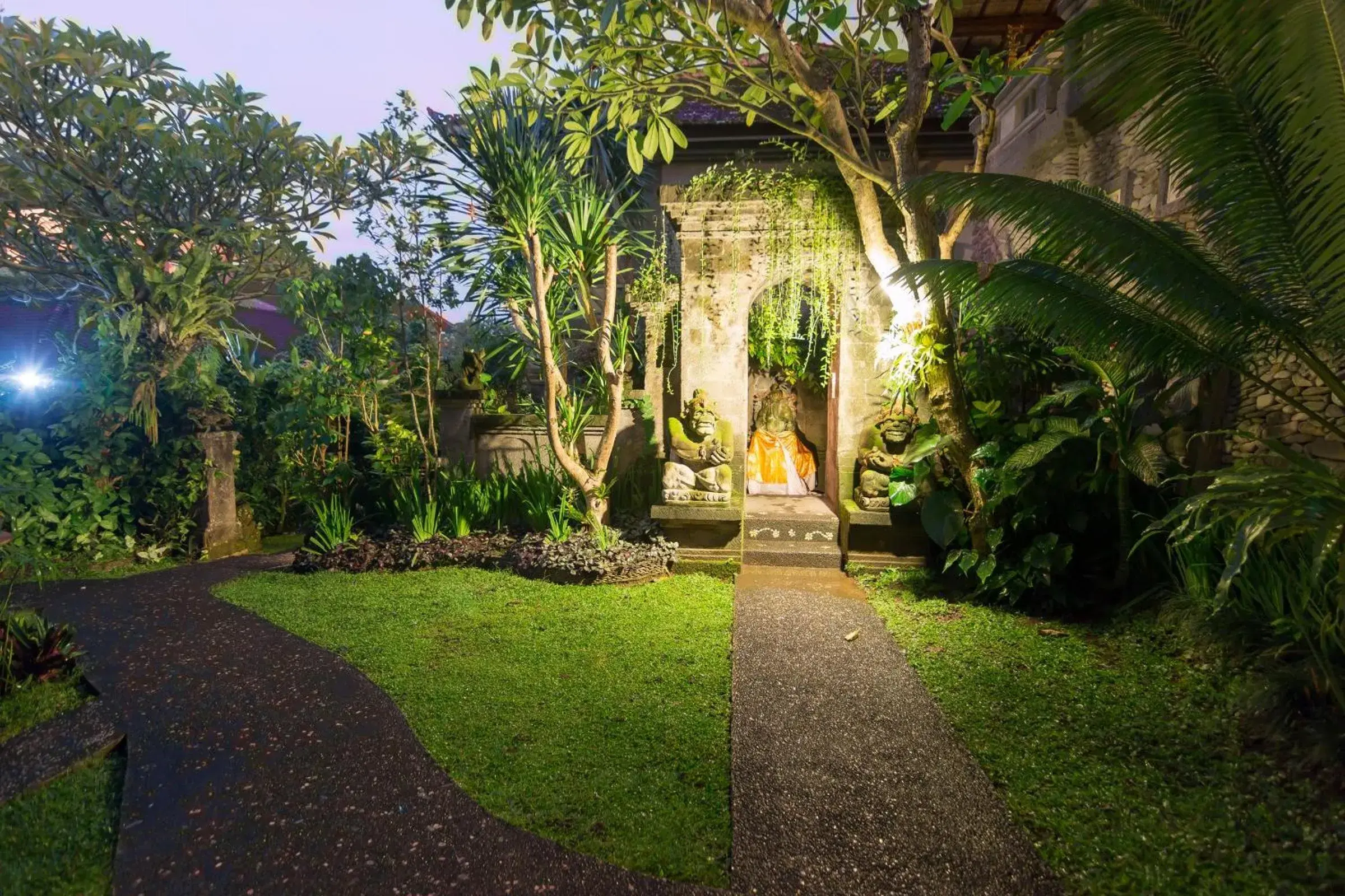 Garden in Sahadewa Resort & Spa