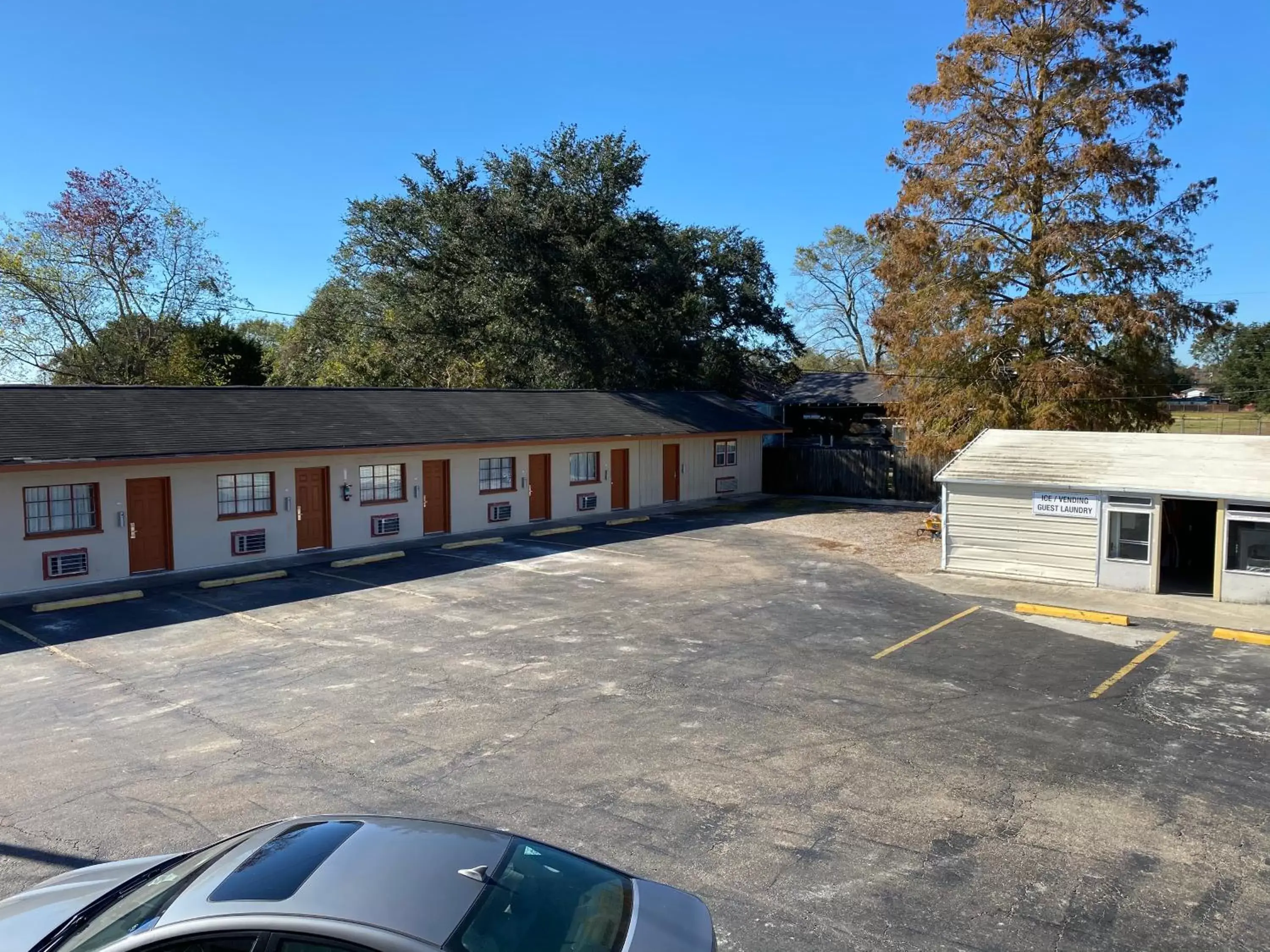 Property building in Relax Inn-Plaquemine