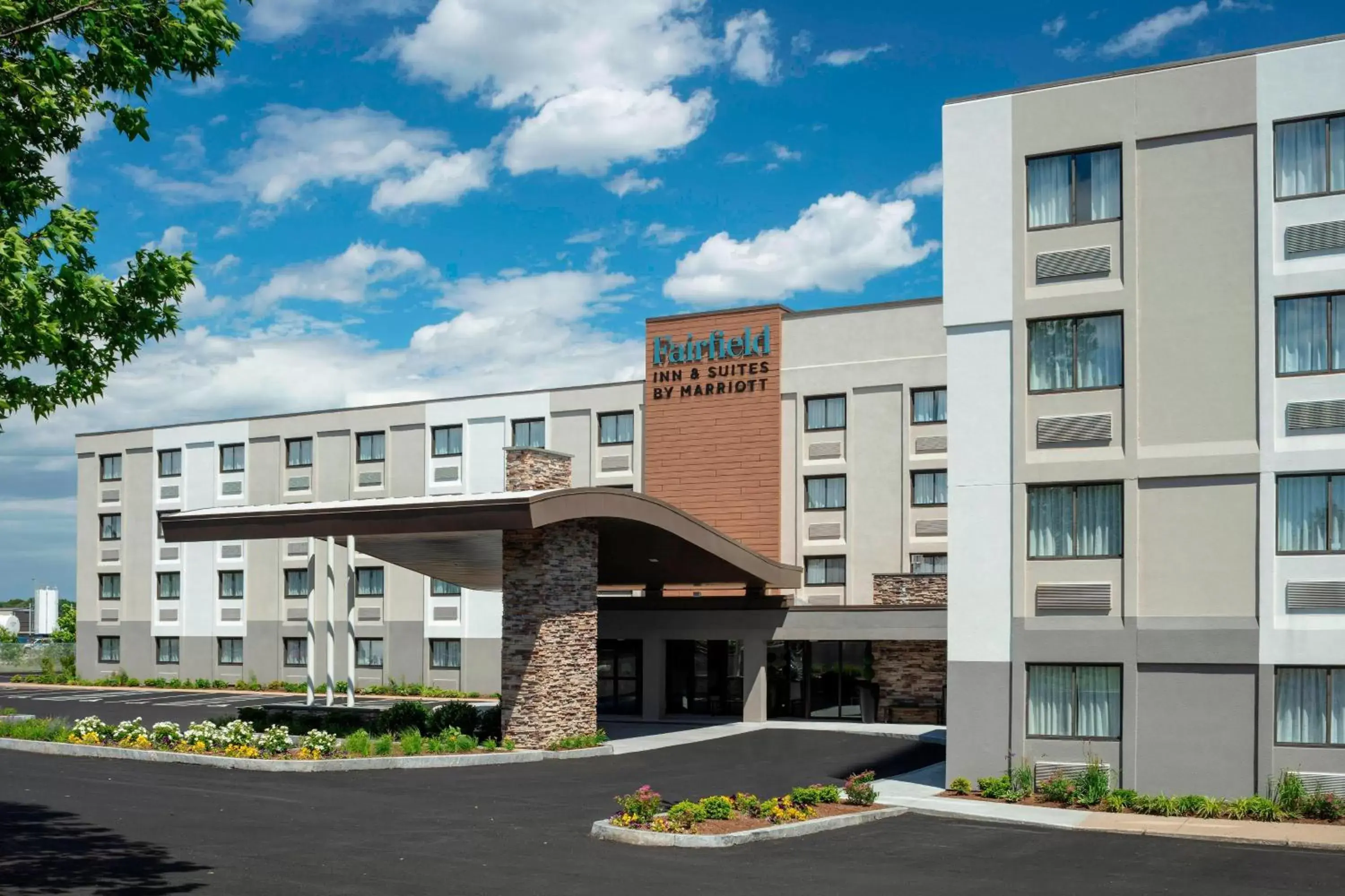 Property Building in Fairfield Inn & Suites by Marriott Providence Airport Warwick