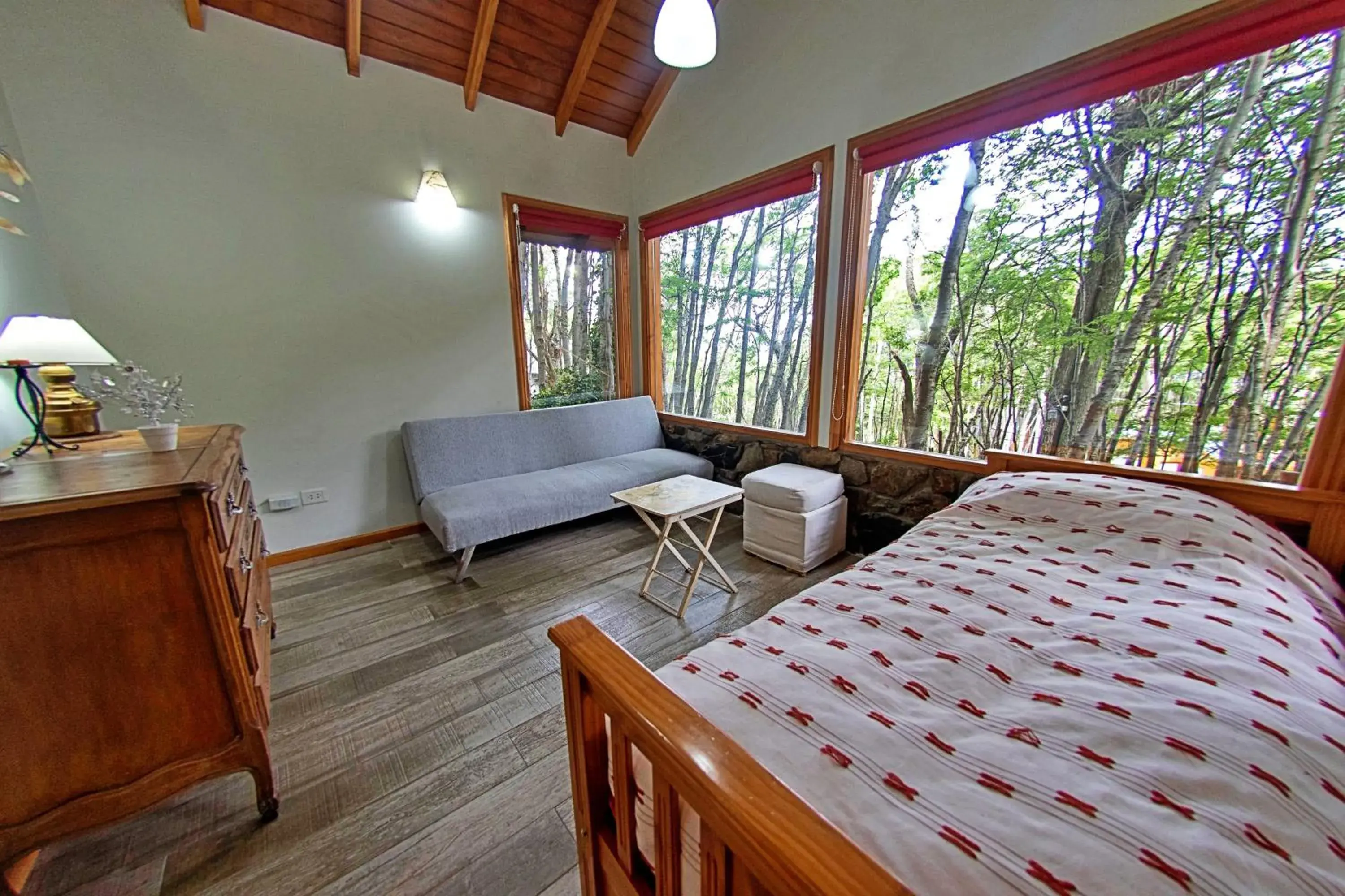 Living room in Patagonia Villa Lodge