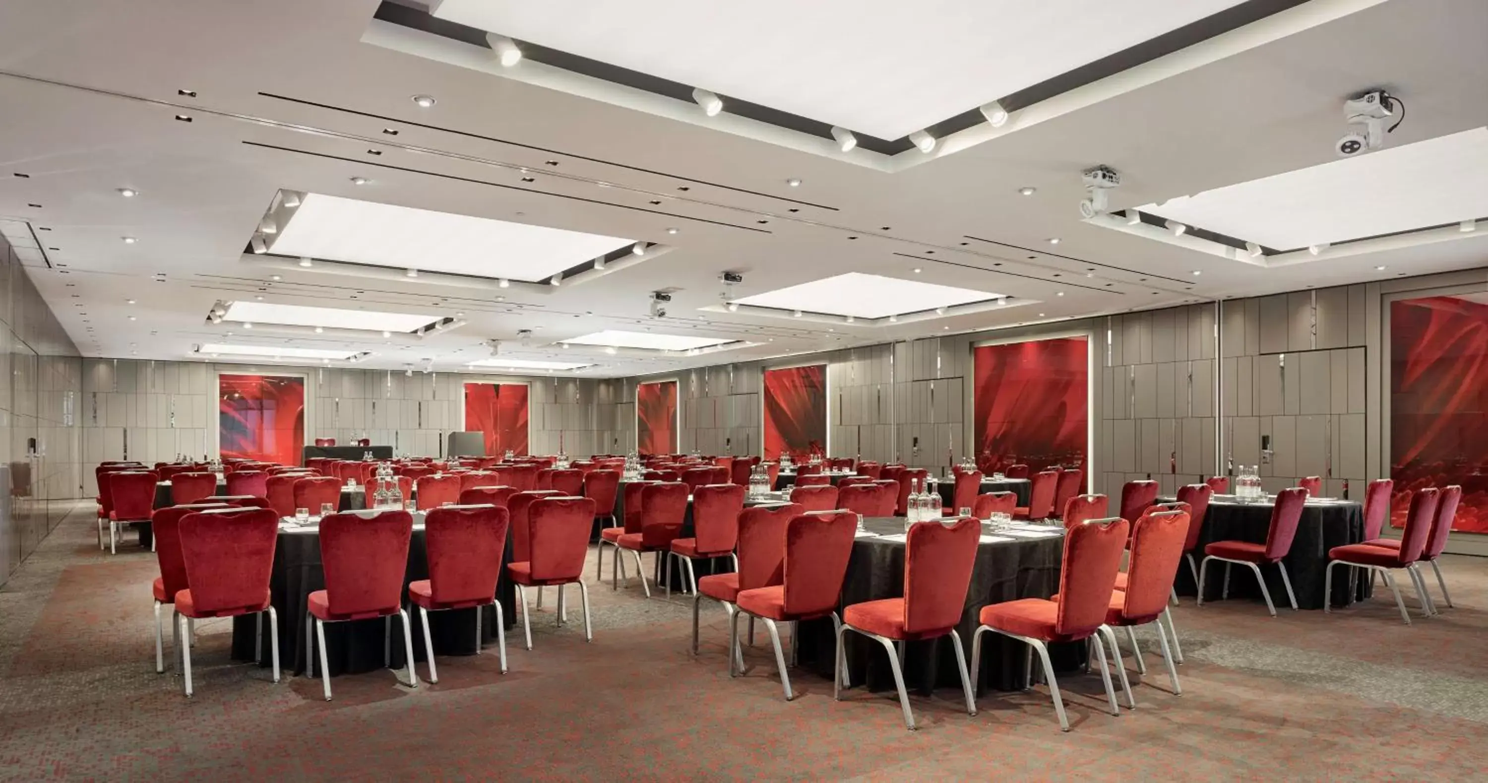 On site, Banquet Facilities in Park Plaza London Riverbank