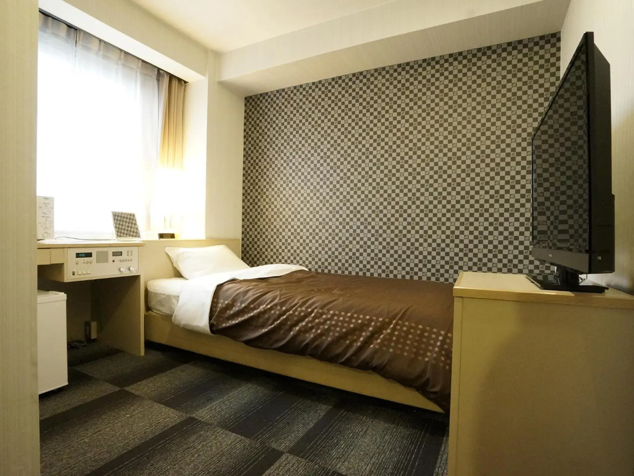 Single Room - single occupancy in HOTEL LiVEMAX Kyoto Gojo