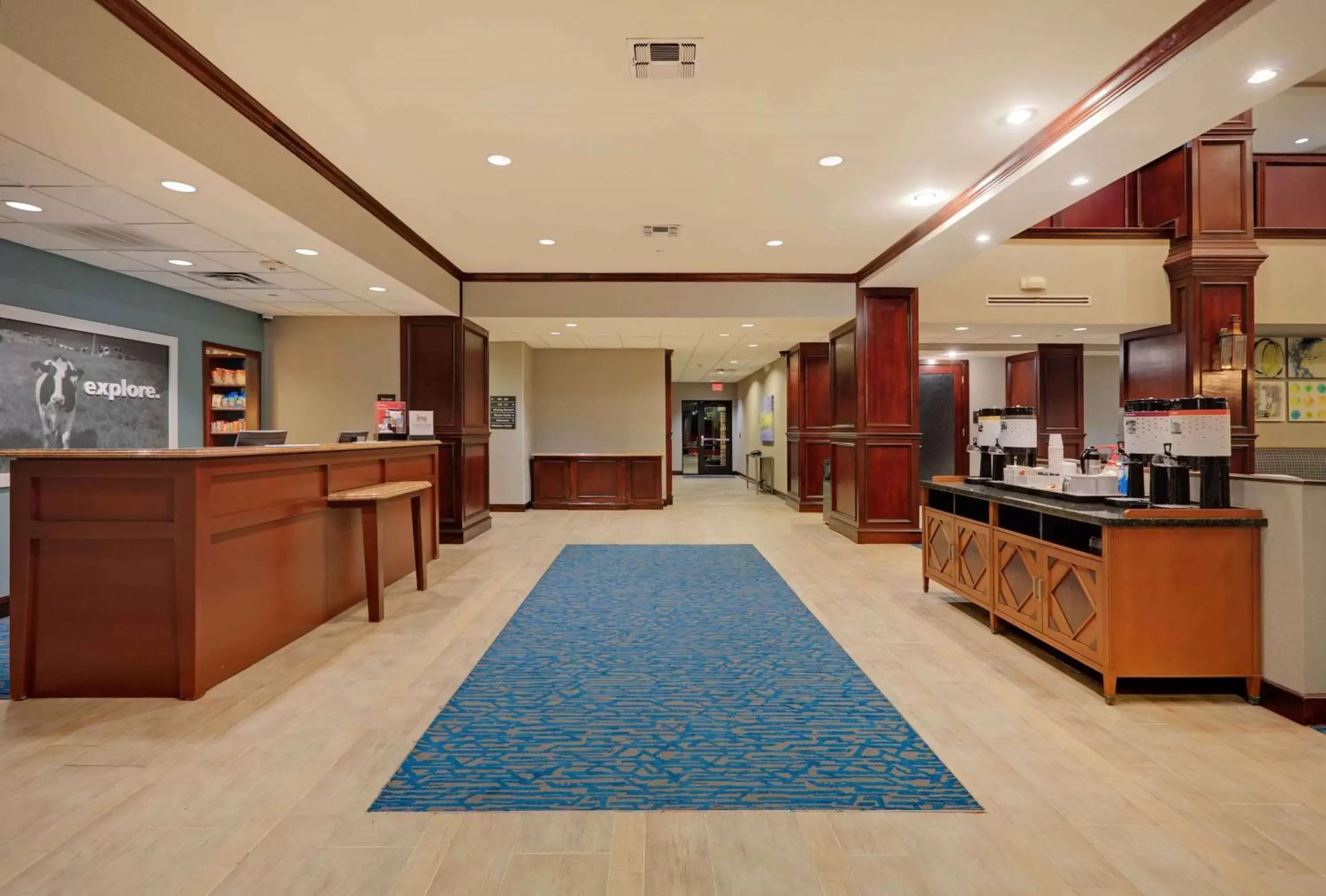 Dining area, Lobby/Reception in Hampton Inn & Suites Dallas-Arlington-South