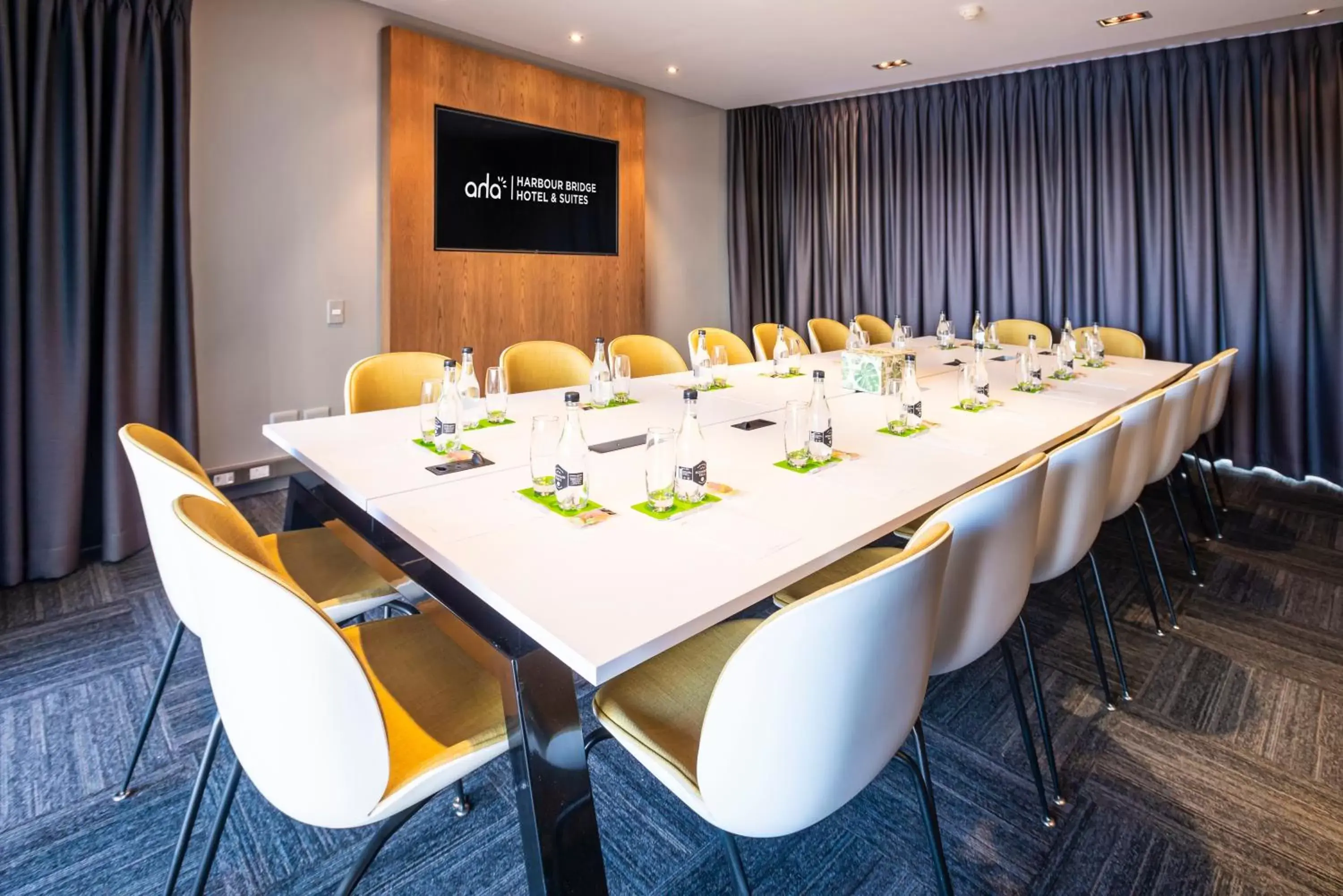 Banquet/Function facilities in aha Harbour Bridge Hotel & Suites