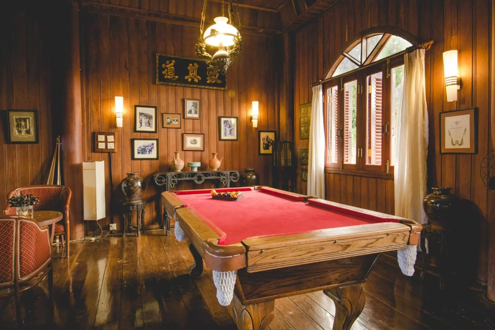 Billiard, Billiards in Terres Rouges Lodge